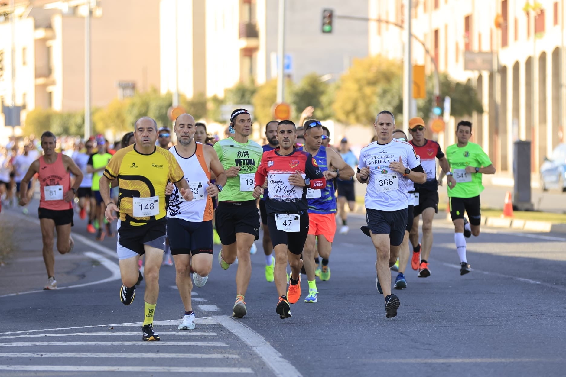 La III Carrera Solidaria de la Guardia Civil en Salamanca, en imágenes