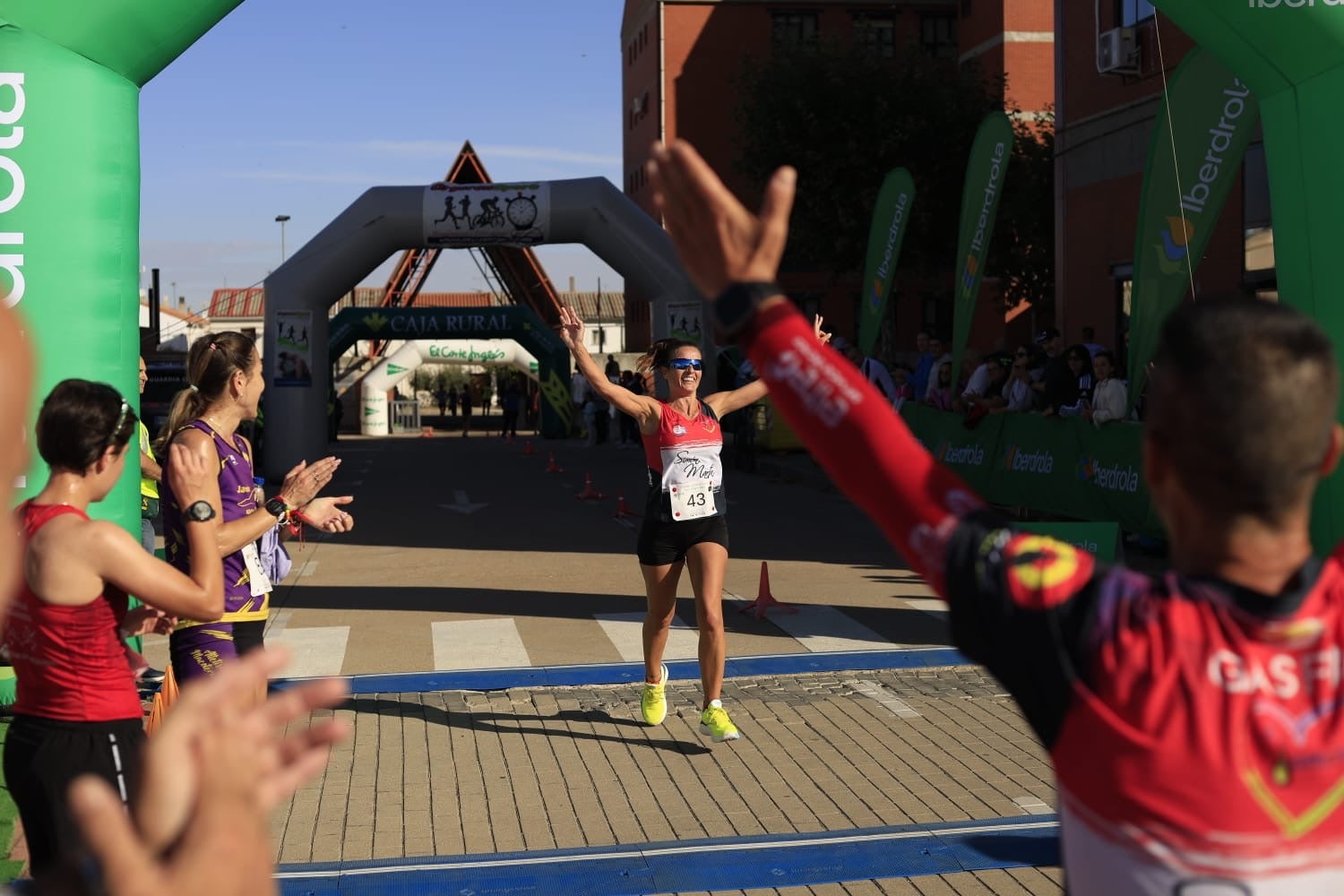 La III Carrera Solidaria de la Guardia Civil en Salamanca, en imágenes