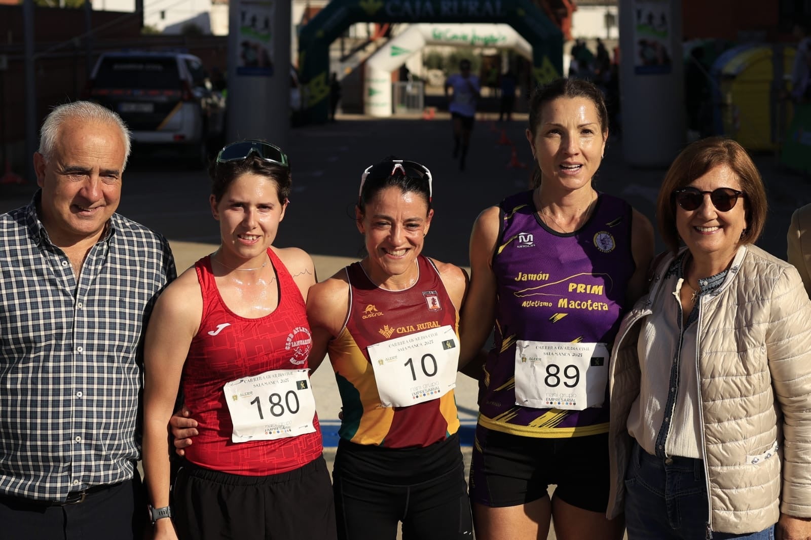 La III Carrera Solidaria de la Guardia Civil en Salamanca, en imágenes