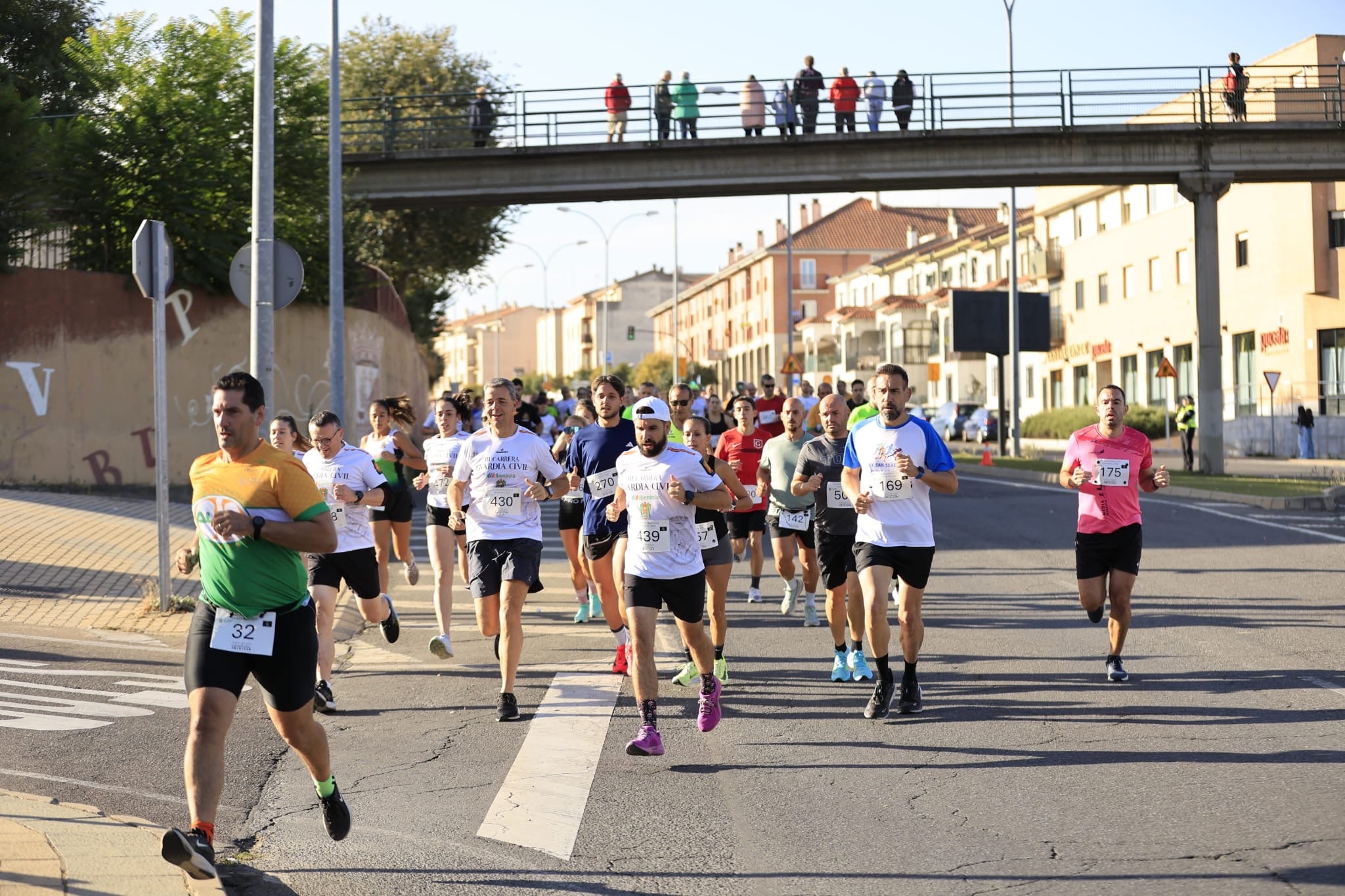 La III Carrera Solidaria de la Guardia Civil en Salamanca, en imágenes