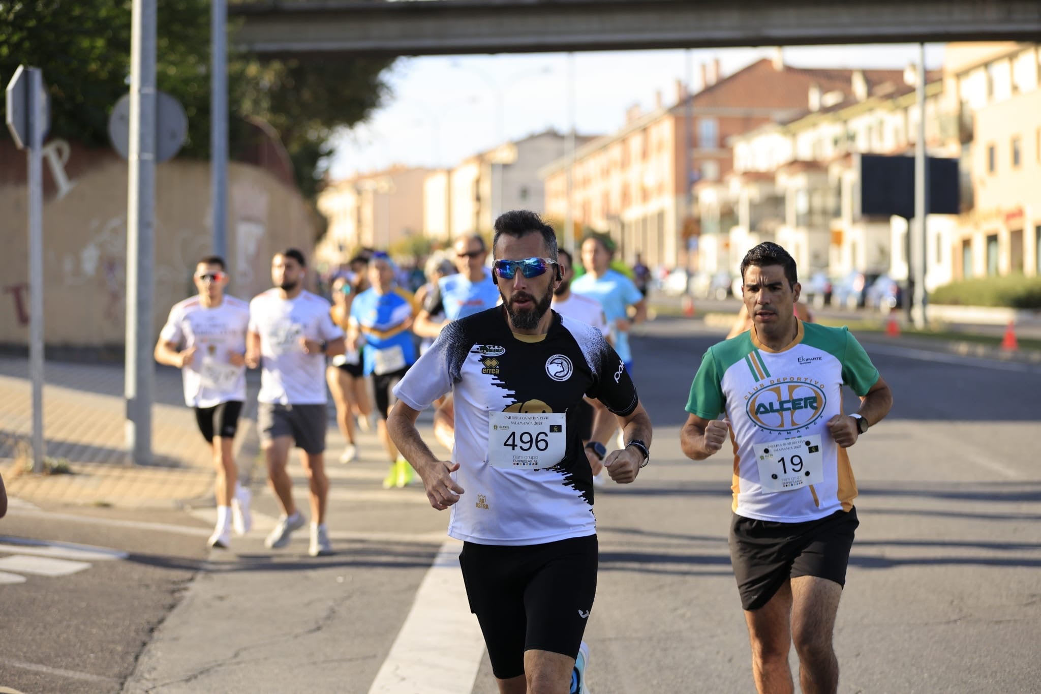 La III Carrera Solidaria de la Guardia Civil en Salamanca, en imágenes