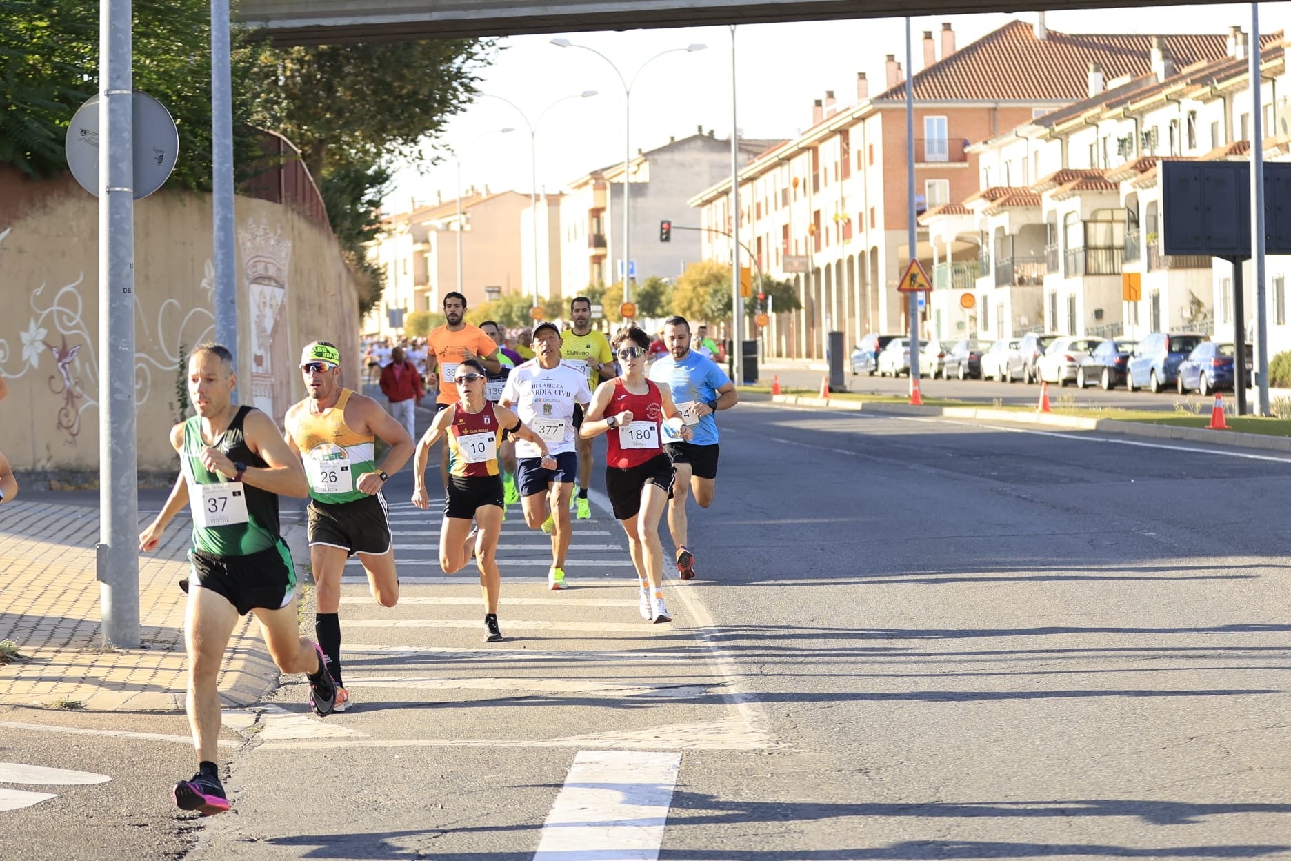 La III Carrera Solidaria de la Guardia Civil en Salamanca, en imágenes