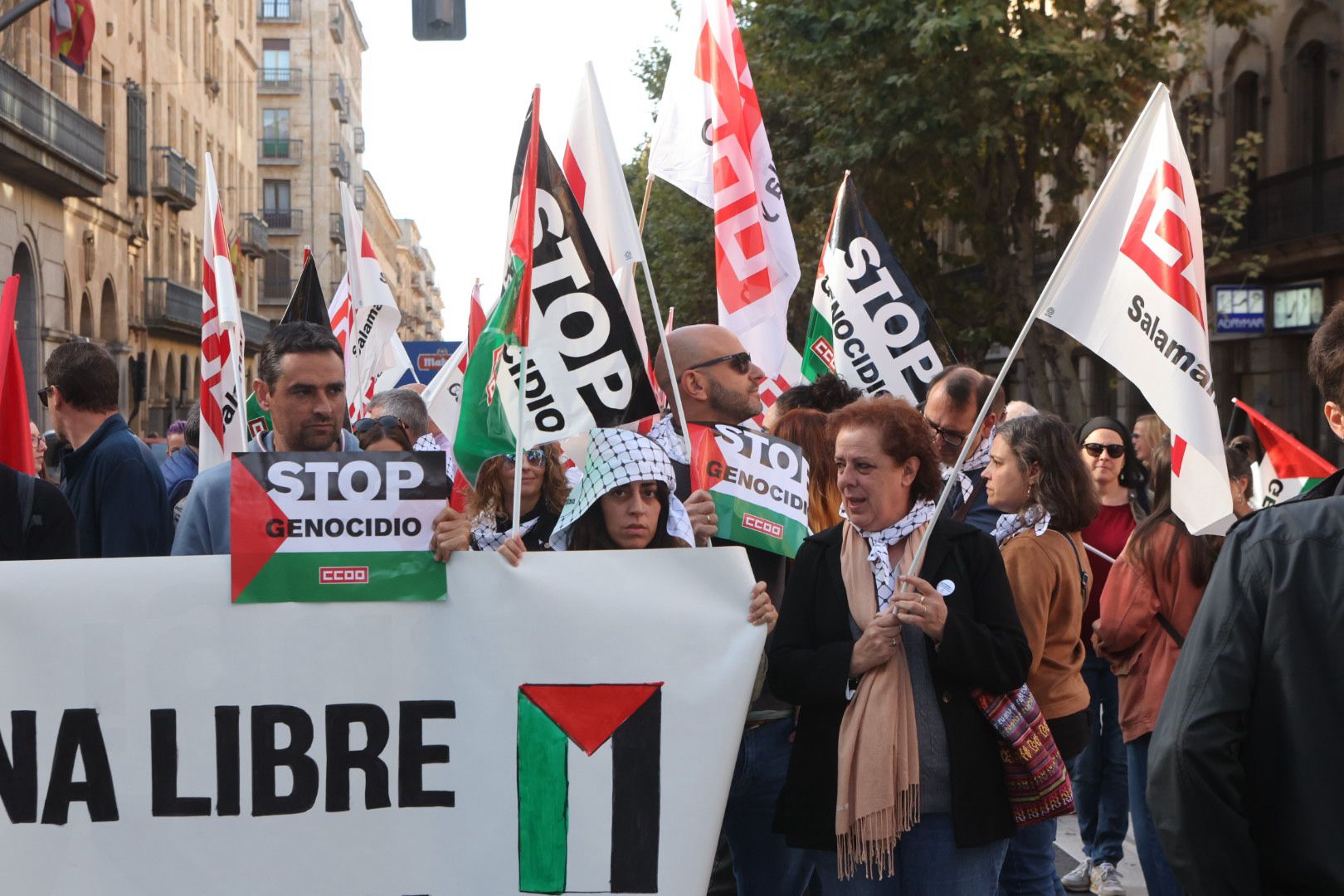 La Huelga General en apoyo a Palestina se hace escuchar en Salamanca y corta la Gran Vía
