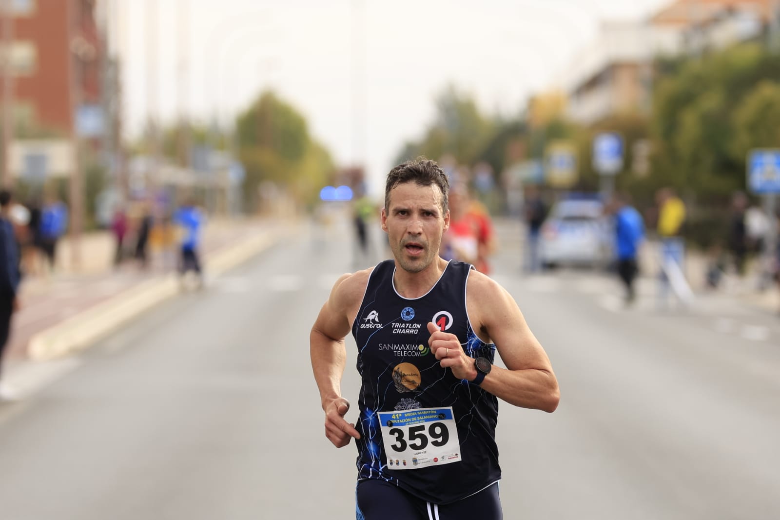 Jesús Prieto y Sandra Santamaría vencen en la Media Maratón Diputación de Salamanca