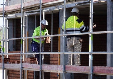 La Junta inicia la promoción de los primeros adosados de protección en Castellanos de Moriscos