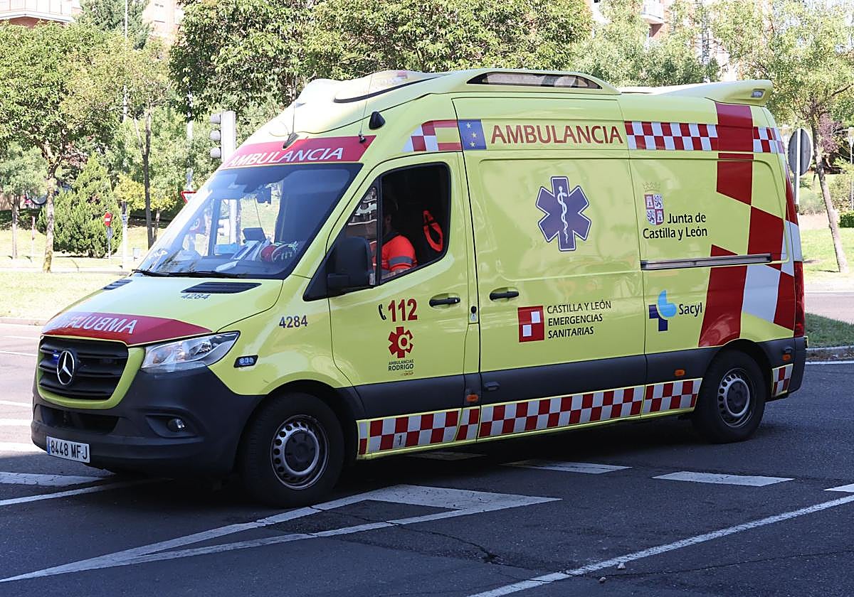 Imagen de archivo de una ambulancia.