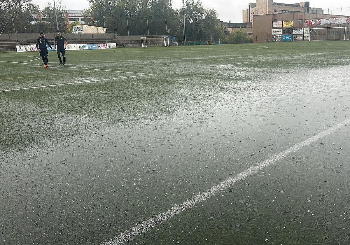 Imagen del campo encharcado.