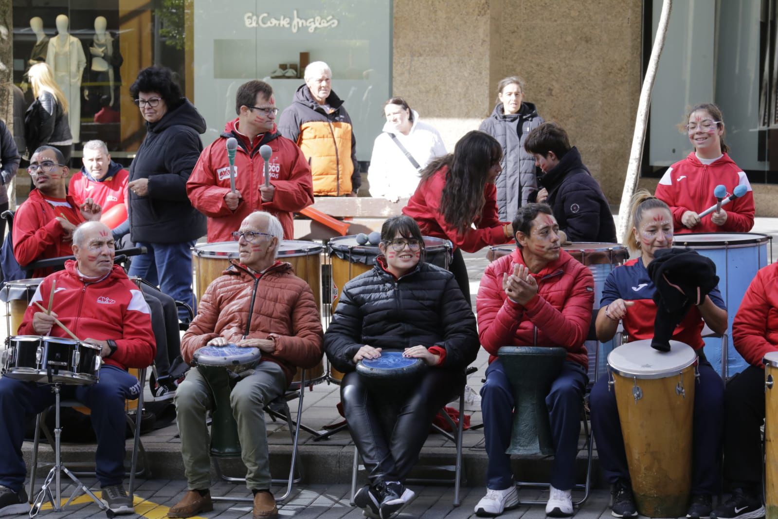 La inclusión inunda las calles de Salamanca con la carrera de los Mil Pasos