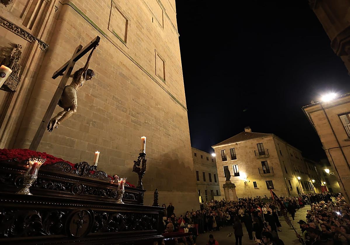 El crucificado de la Real Cofradía del Cristo Yacente de la Misericordia