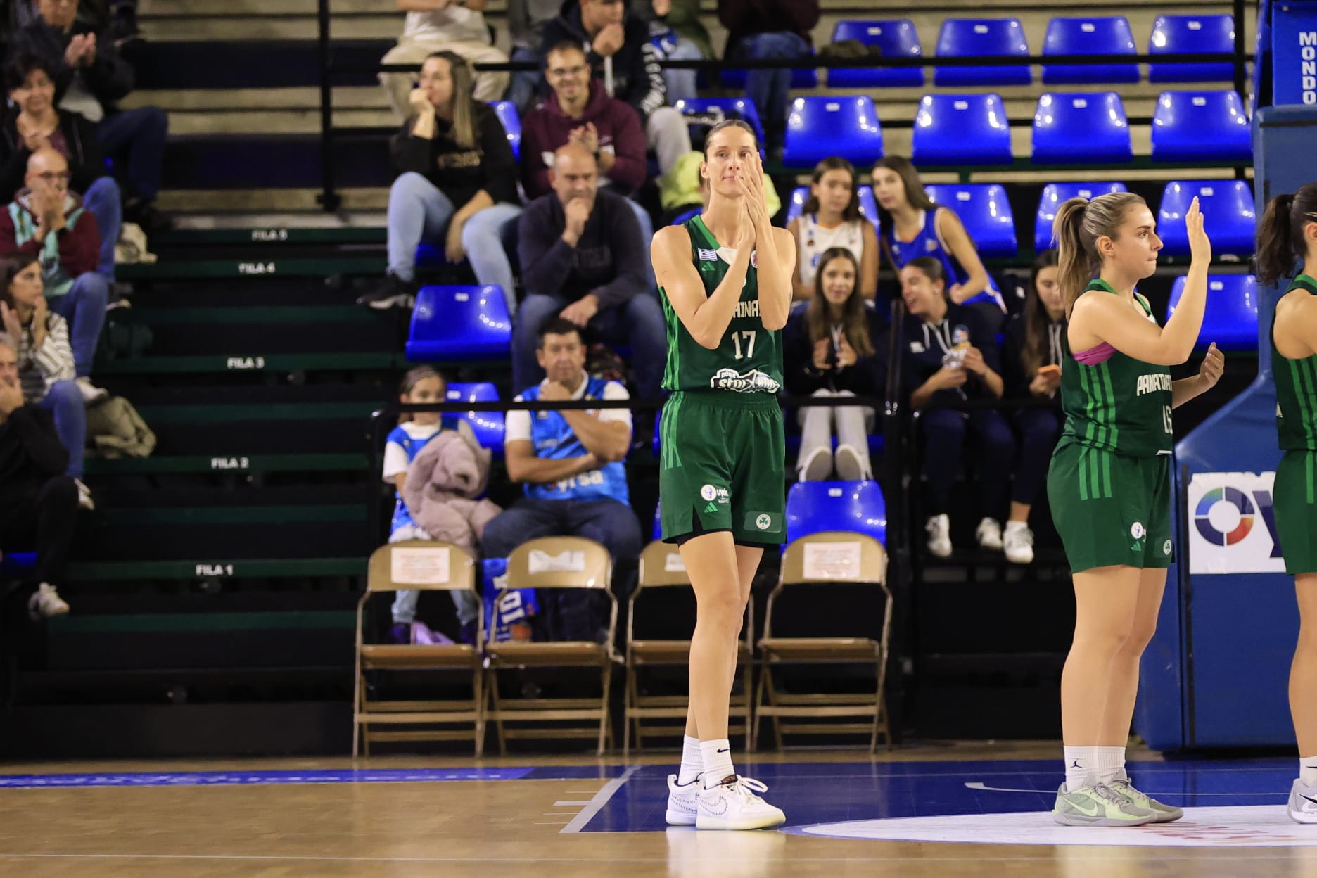 El partido entre Avenida y el Panathinaikos, en imágenes