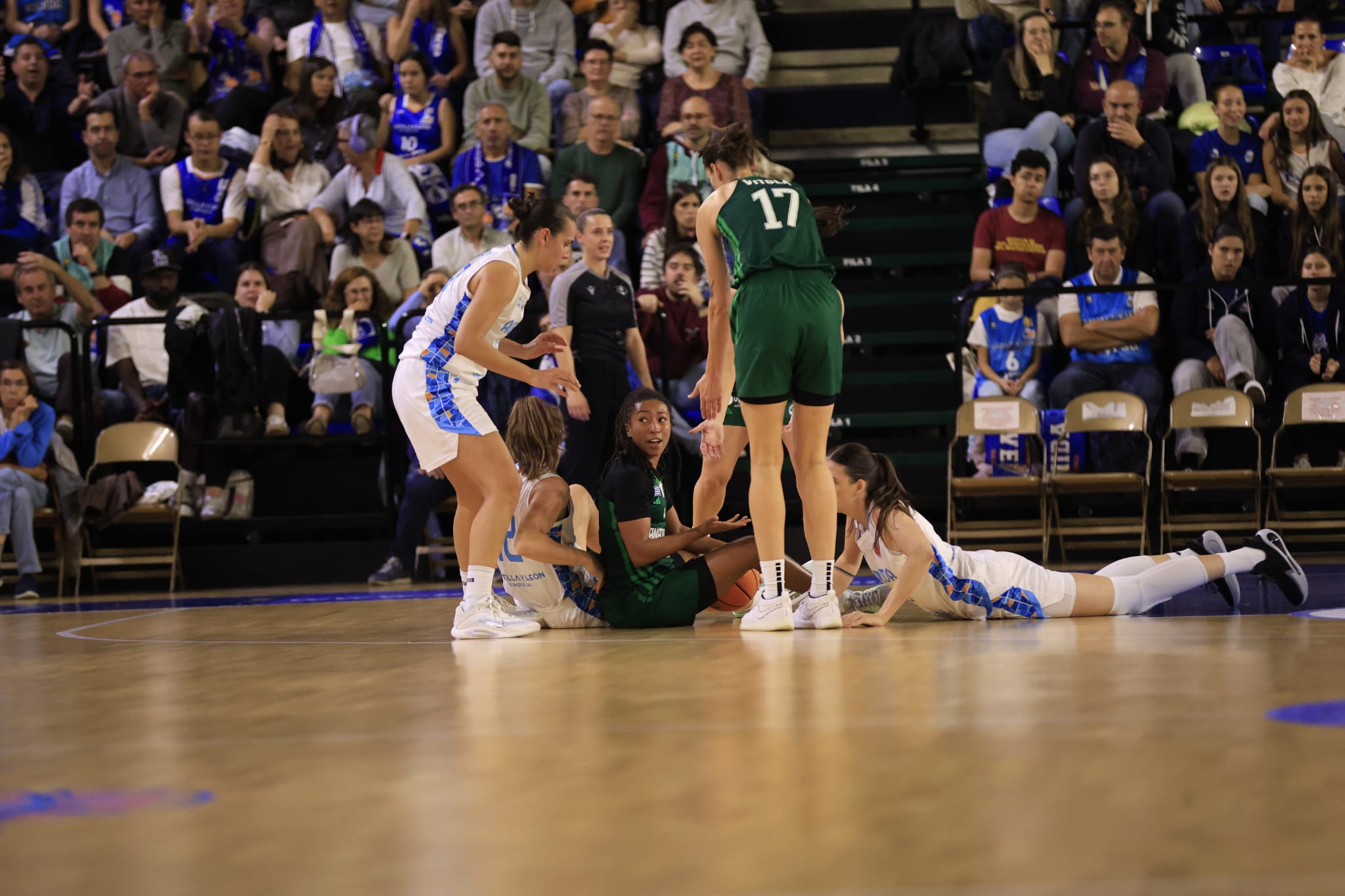 El partido entre Avenida y el Panathinaikos, en imágenes