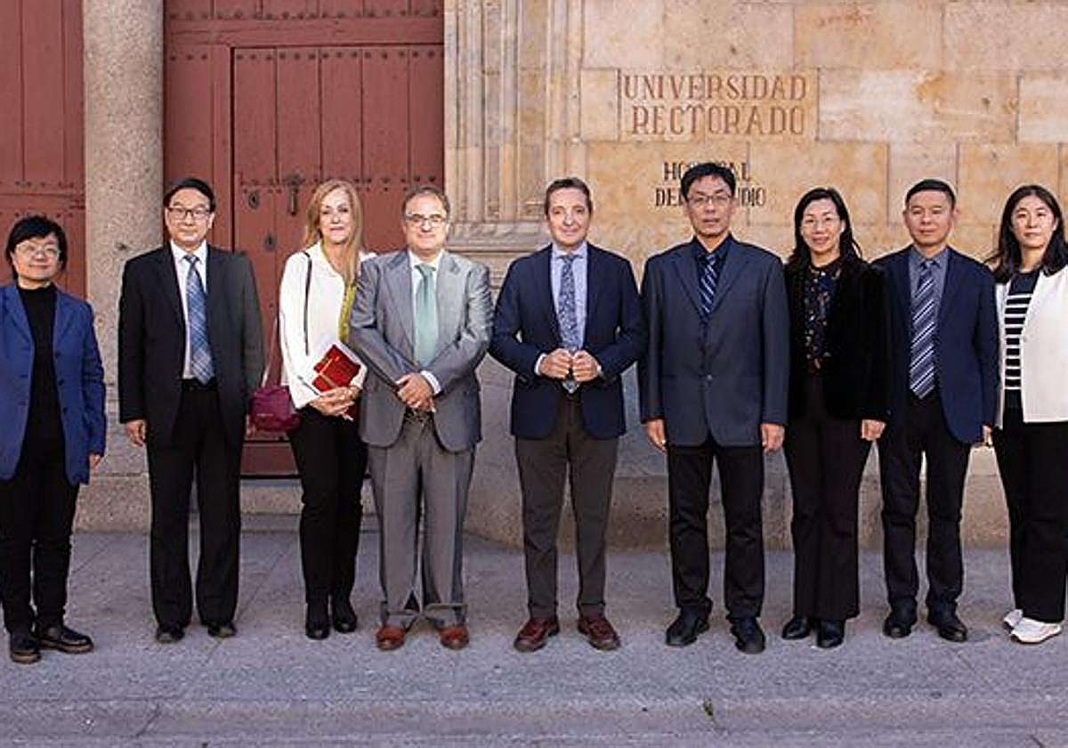 Representantes de la USAL y de la Shandong Jianzhu University.