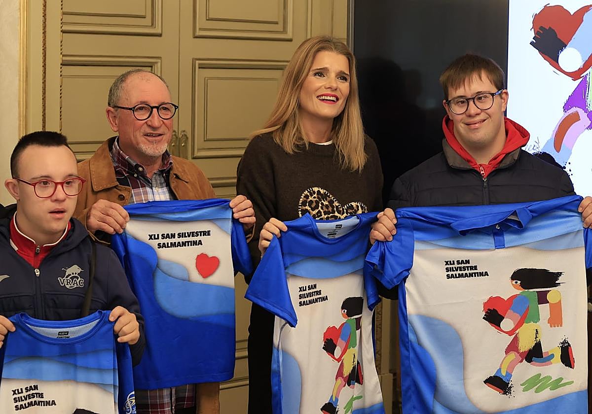 Presentación de la prueba deportiva de la San Silvestre Salmantina en el Ayuntamiento de Salamanca.