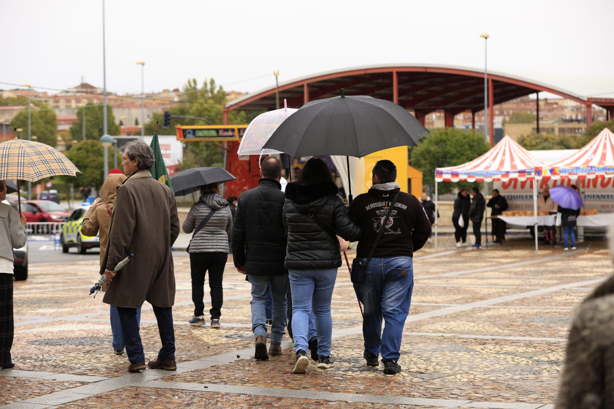 El día de Todos los Santos se celebra bajo el paraguas en Salamanca