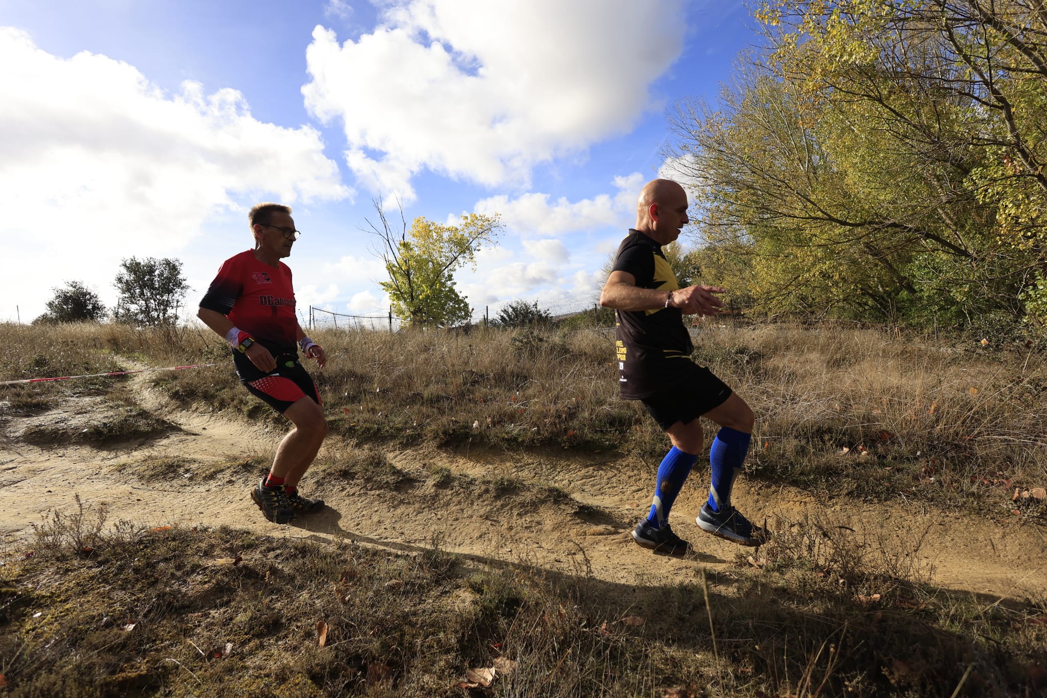 Isaac Hernández y Verónica Sánchez, vencedores de la primera jornada de la Liga de Cross Cabrerizos