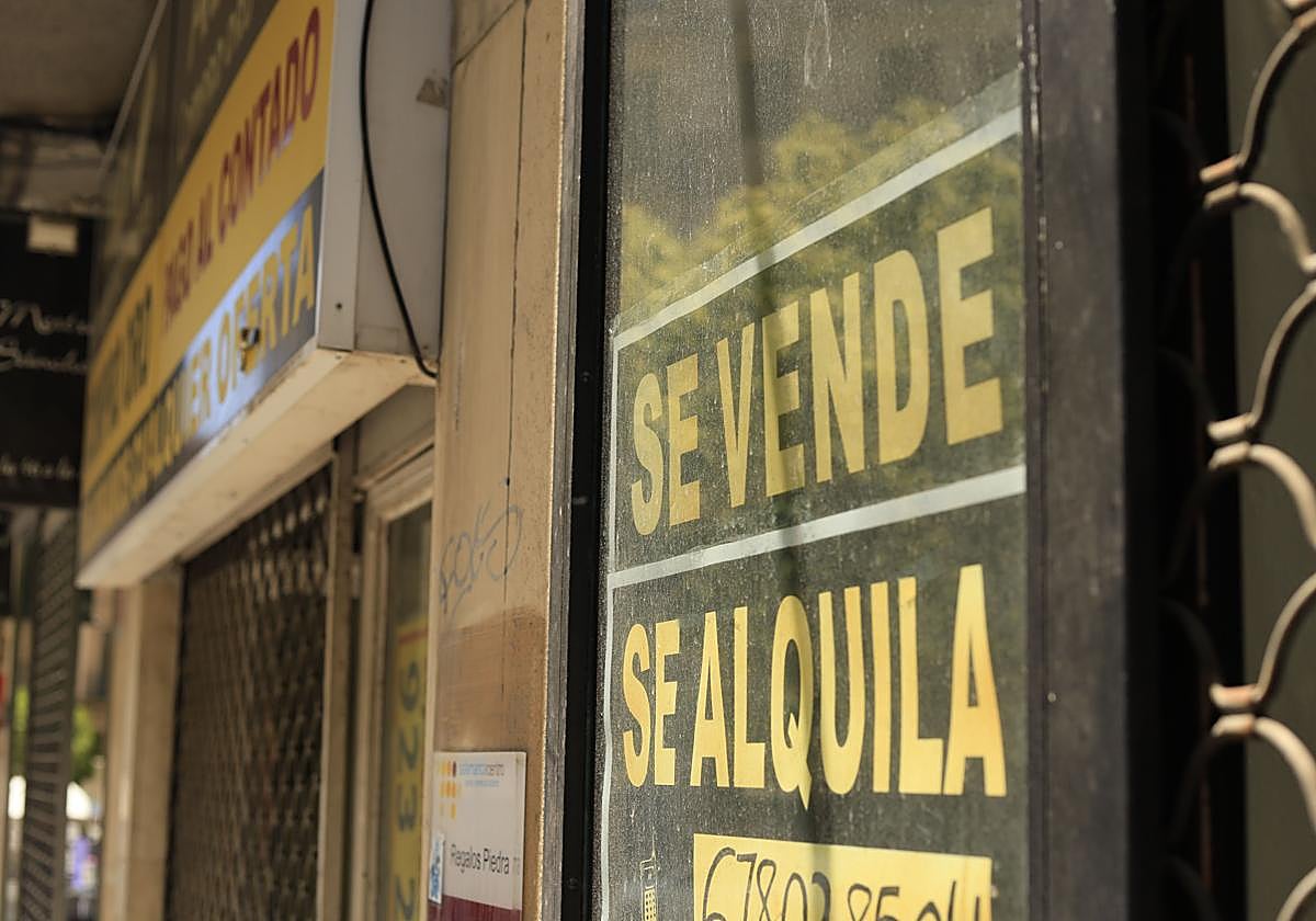 Cartel de se vende o se alquila en Salamanca