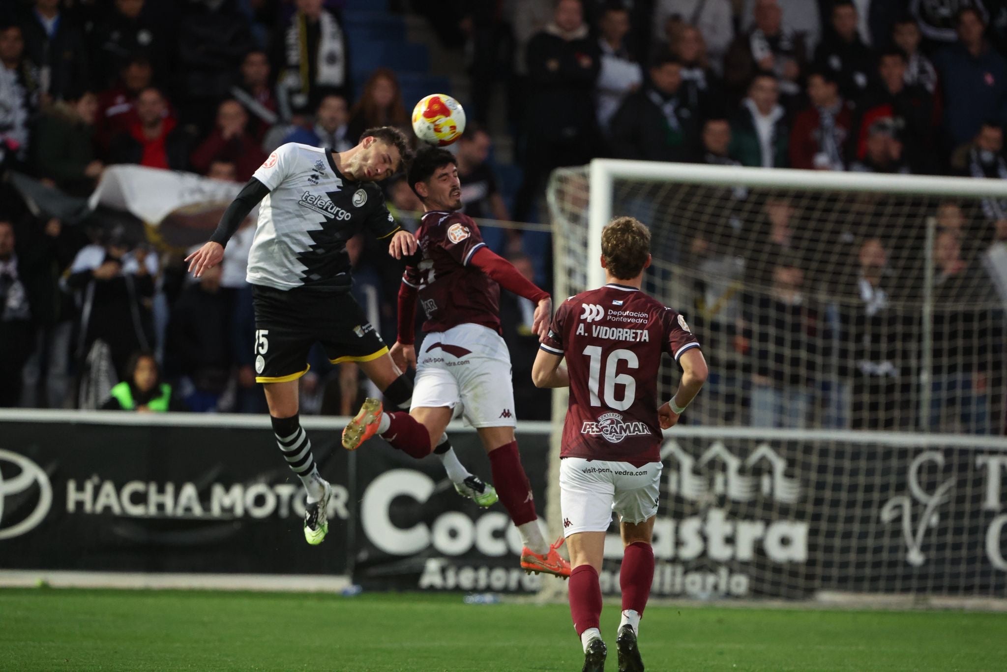 El partido entre Unionistas y Pontevedra, en imágenes