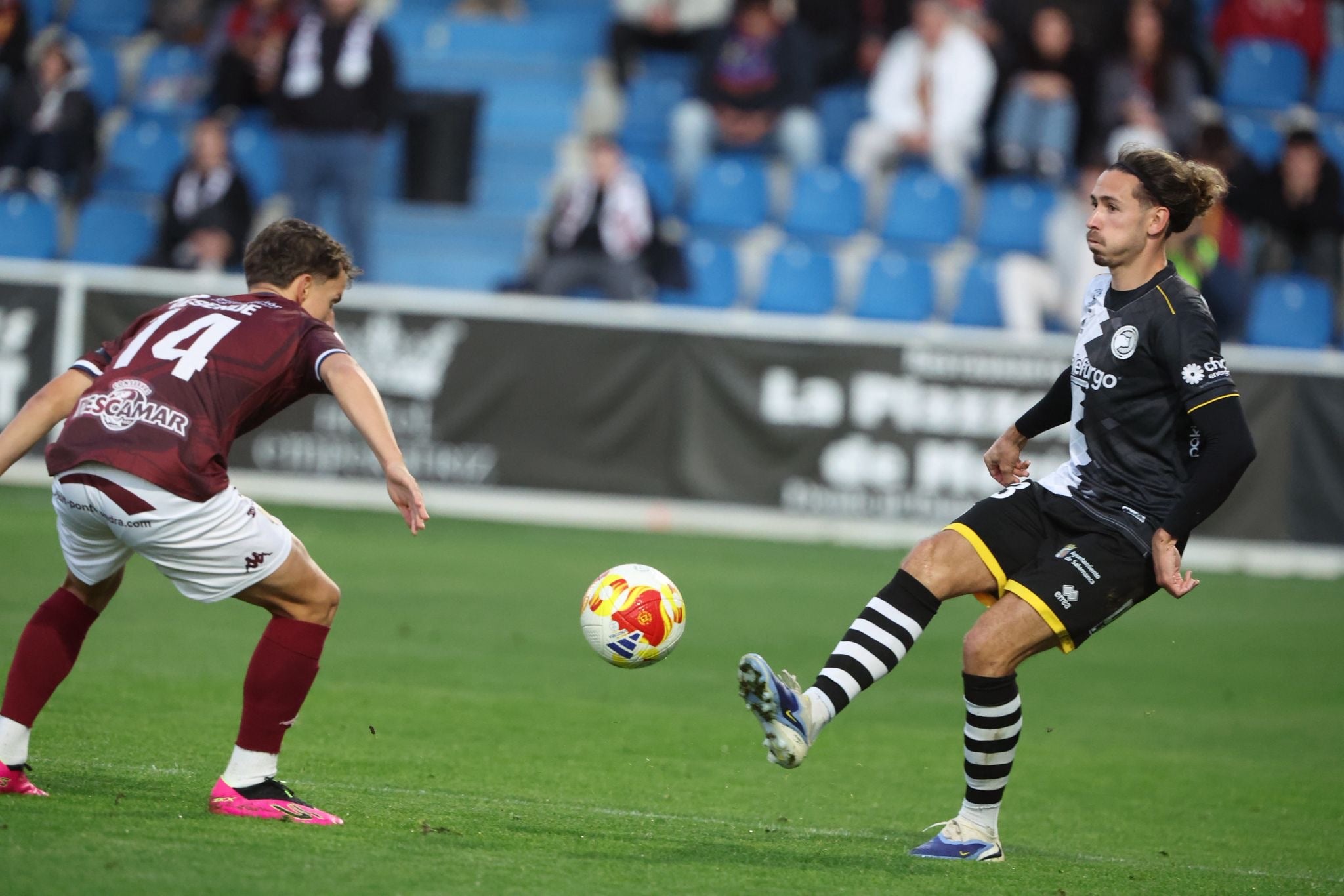 El partido entre Unionistas y Pontevedra, en imágenes