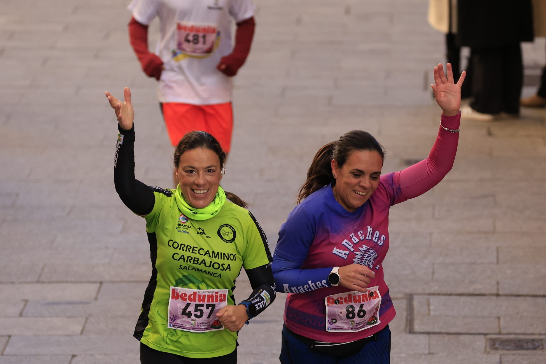 La VIII Carrera y Marcha contra la Violencia de Género de Salamanca, en imágenes