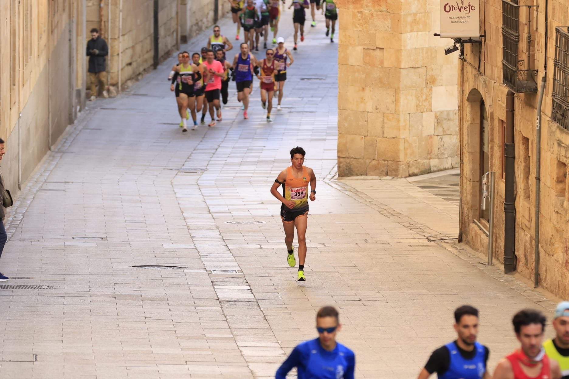 La VIII Carrera y Marcha contra la Violencia de Género de Salamanca, en imágenes