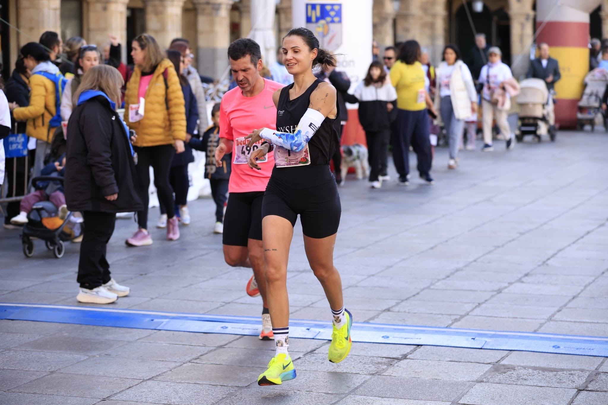 La VIII Carrera y Marcha contra la Violencia de Género de Salamanca, en imágenes