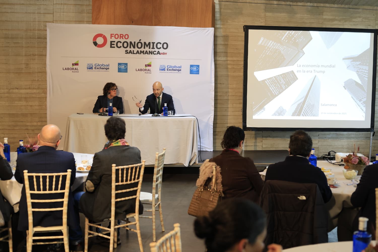 El foro económico de Salamancahoy, en imágenes