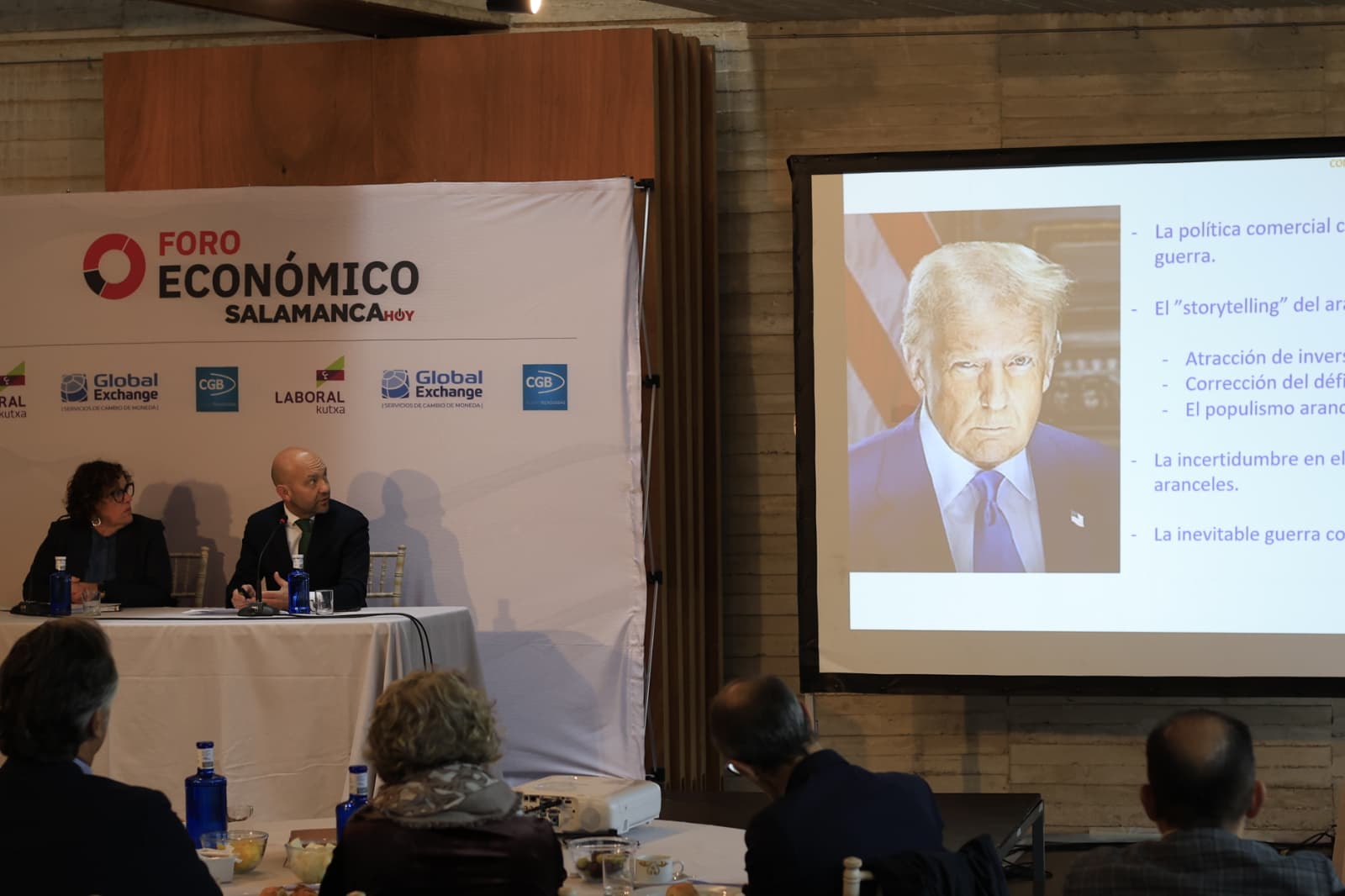 El foro económico de Salamancahoy, en imágenes
