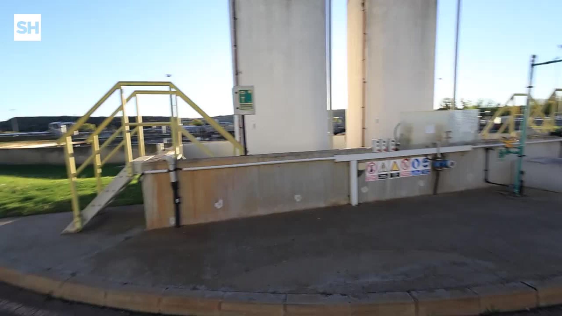 Conocemos la historia de Isabel, primera mujer en trabajar en una depuradora de aguas en España