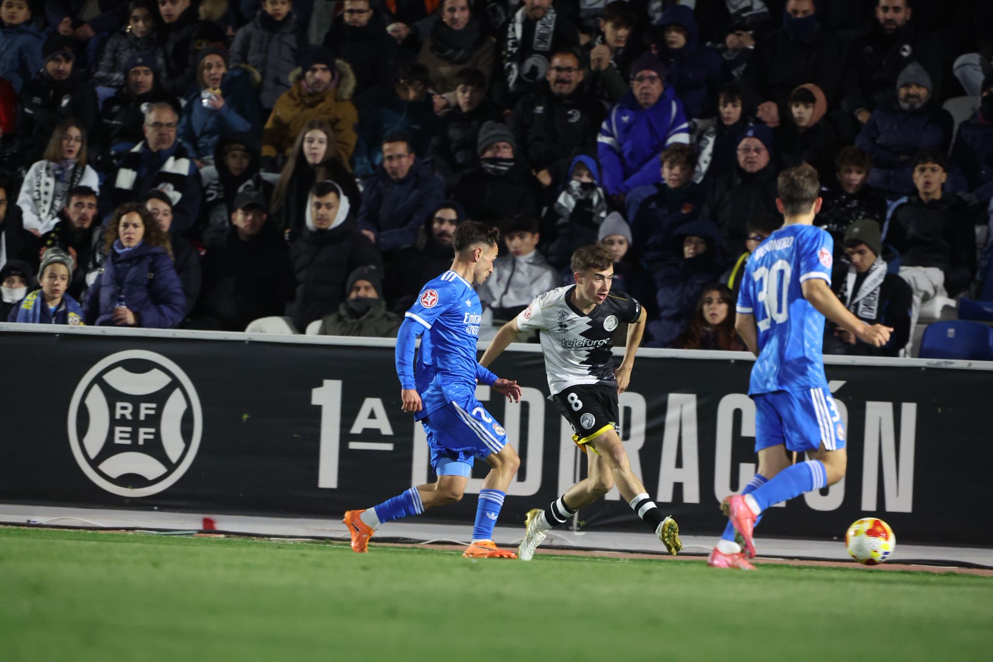 El partido entre Unionistas y el Real Madrid Castilla, en imágenes