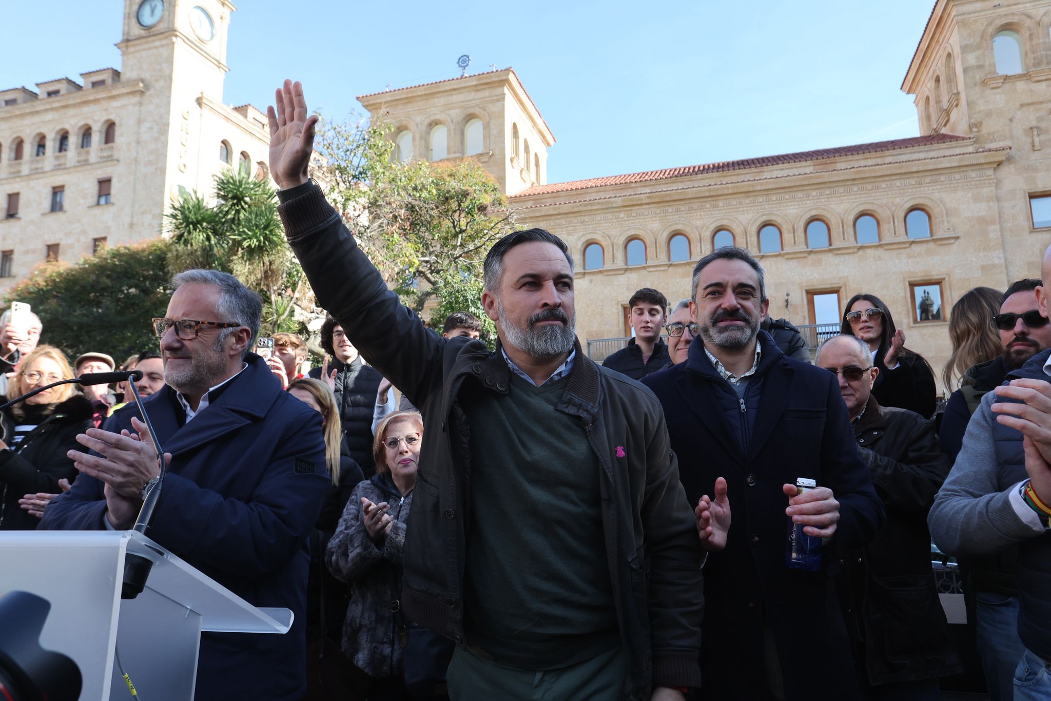 El acto de Santiago Abascal, líder de Vox, en Salamanca, en imágenes