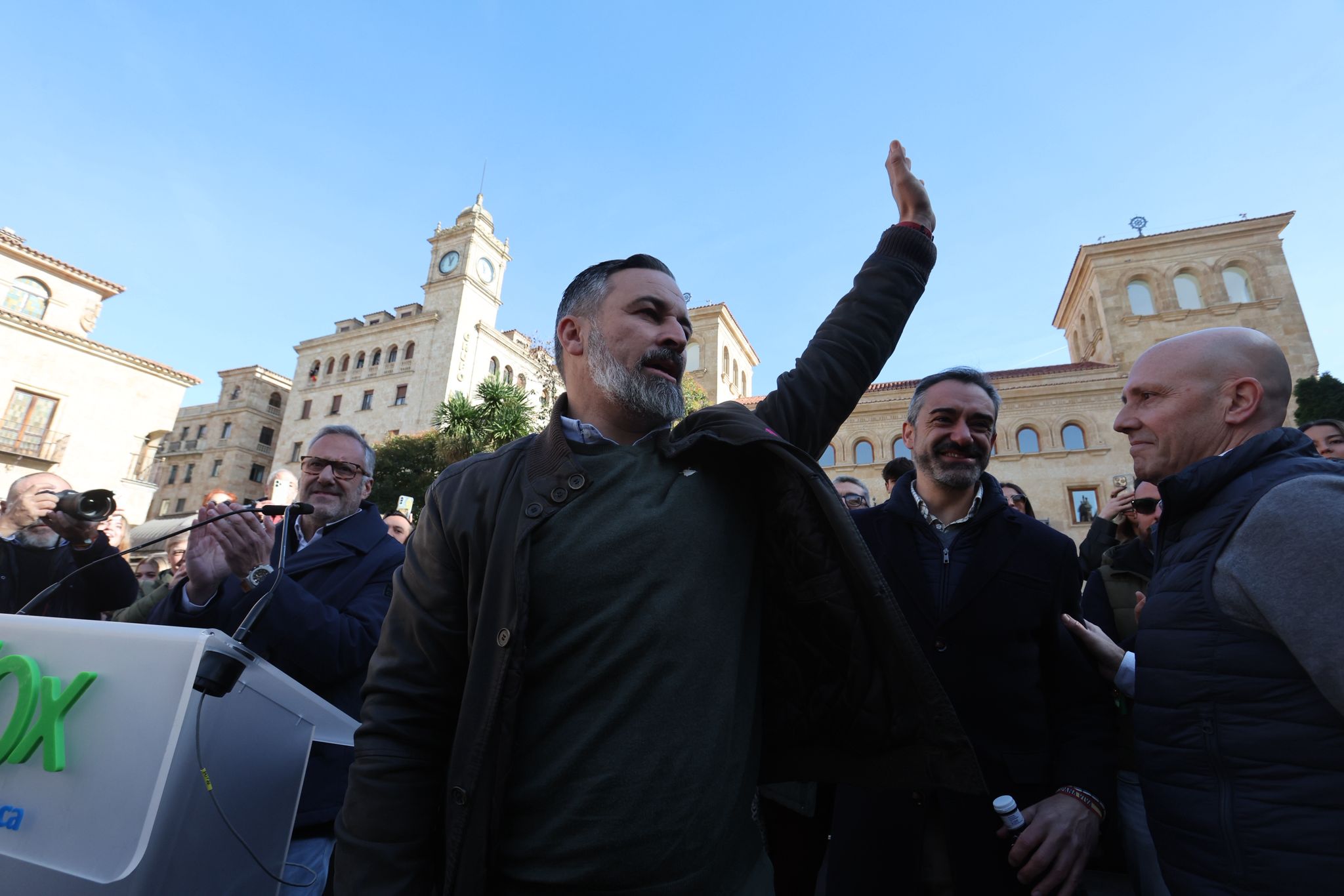 El acto de Santiago Abascal, líder de Vox, en Salamanca, en imágenes