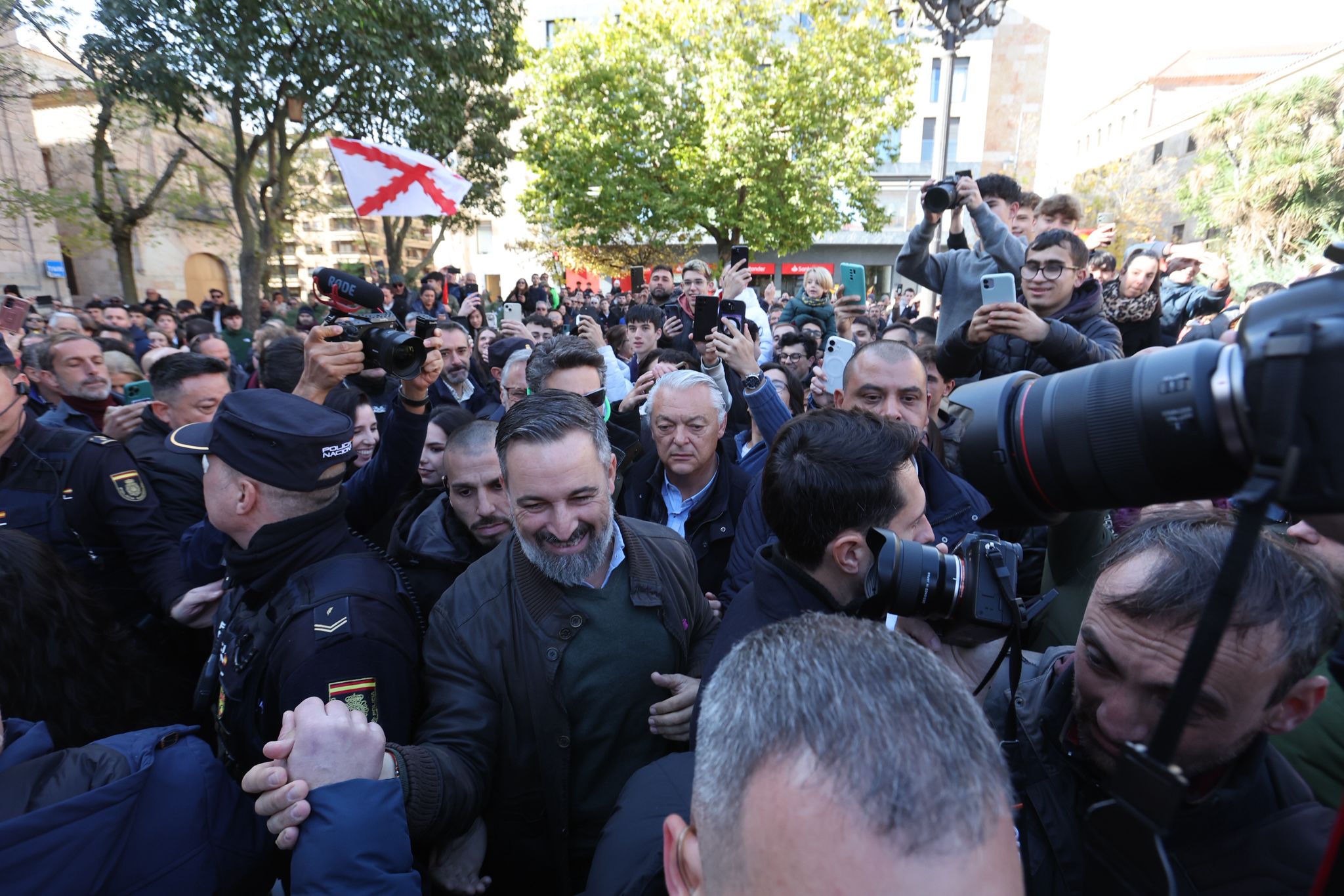 El acto de Santiago Abascal, líder de Vox, en Salamanca, en imágenes