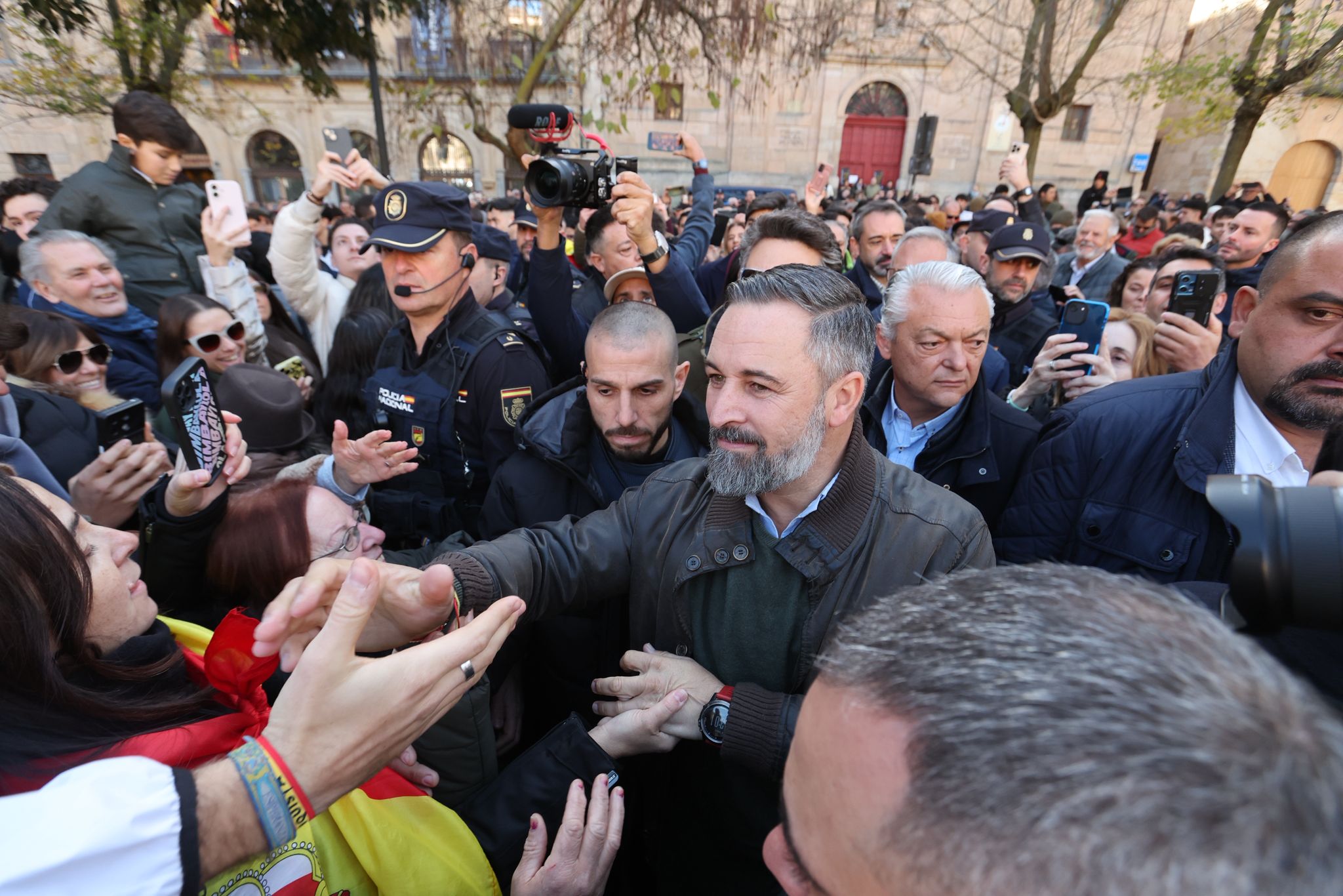El acto de Santiago Abascal, líder de Vox, en Salamanca, en imágenes