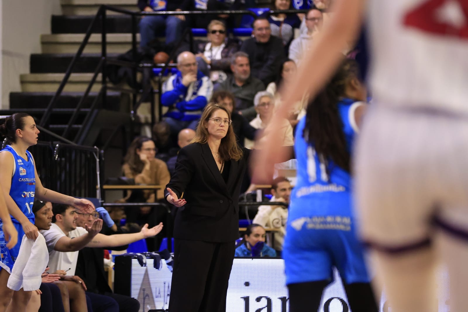 El partido Avenida - Lointek Gernika, en imágenes