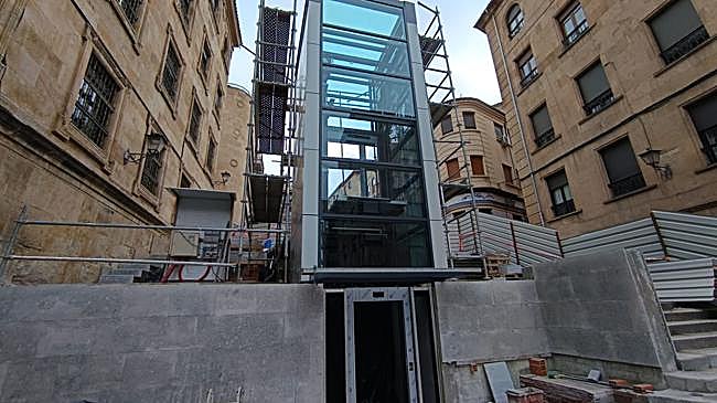 Imagen antes - El flamante ascensor panorámico de Salamanca que ya luce terminado: la fecha de su puesta en funcionamiento