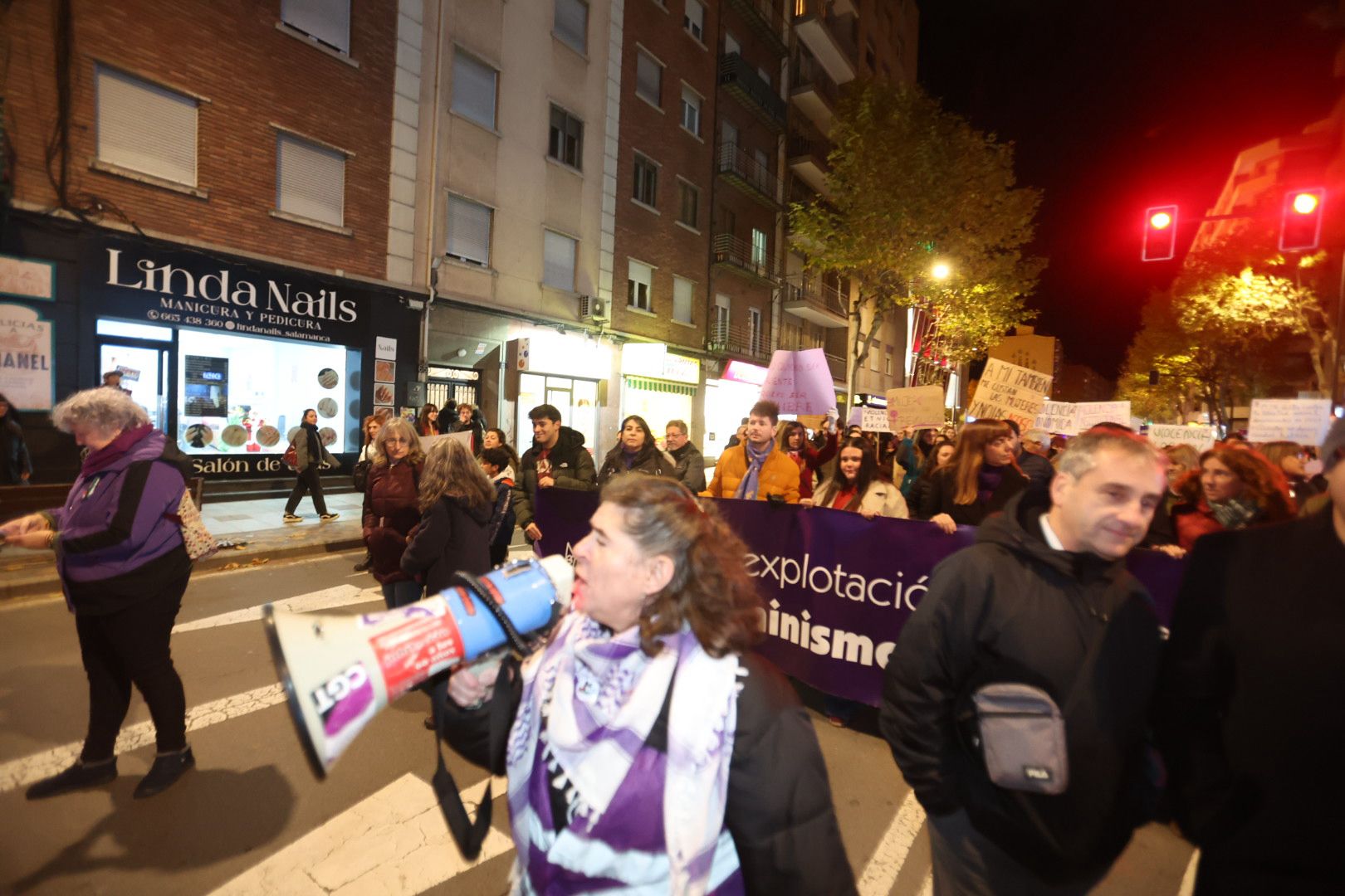Con el lema &#039;El machismo nos cuesta la vida&#039;, Salamanca clama contra la violencia de género