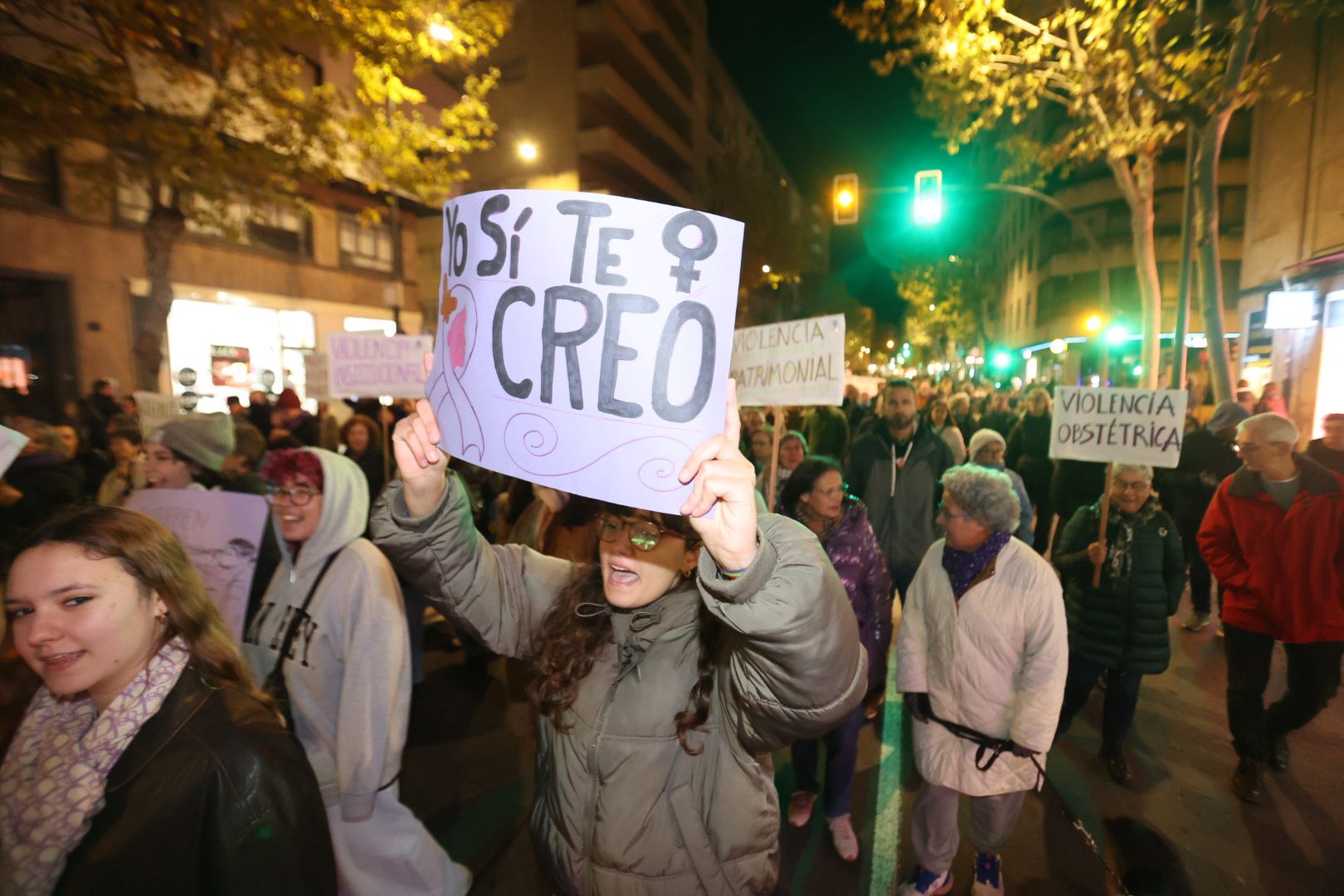 Con el lema &#039;El machismo nos cuesta la vida&#039;, Salamanca clama contra la violencia de género