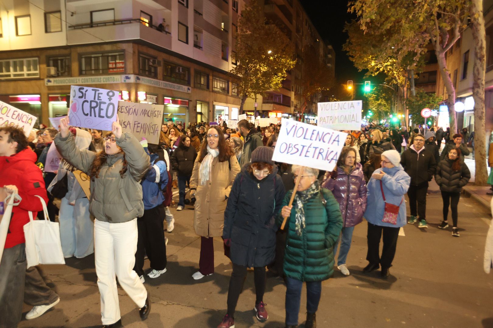 Con el lema &#039;El machismo nos cuesta la vida&#039;, Salamanca clama contra la violencia de género