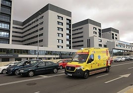 La ambulancia en el hospital de Salamanca.