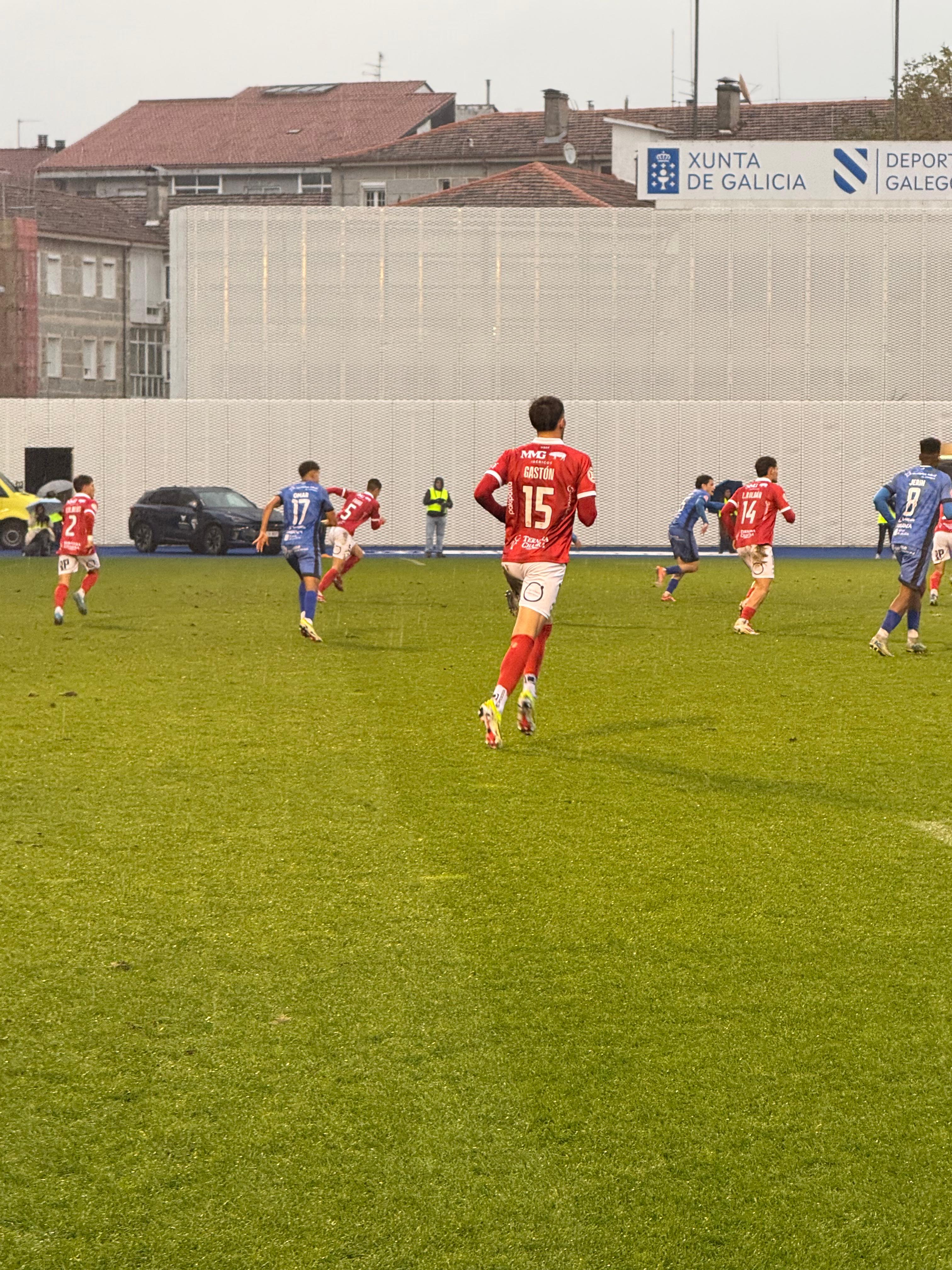 El partido entre Unionistas y el Ourense CF, en imágenes