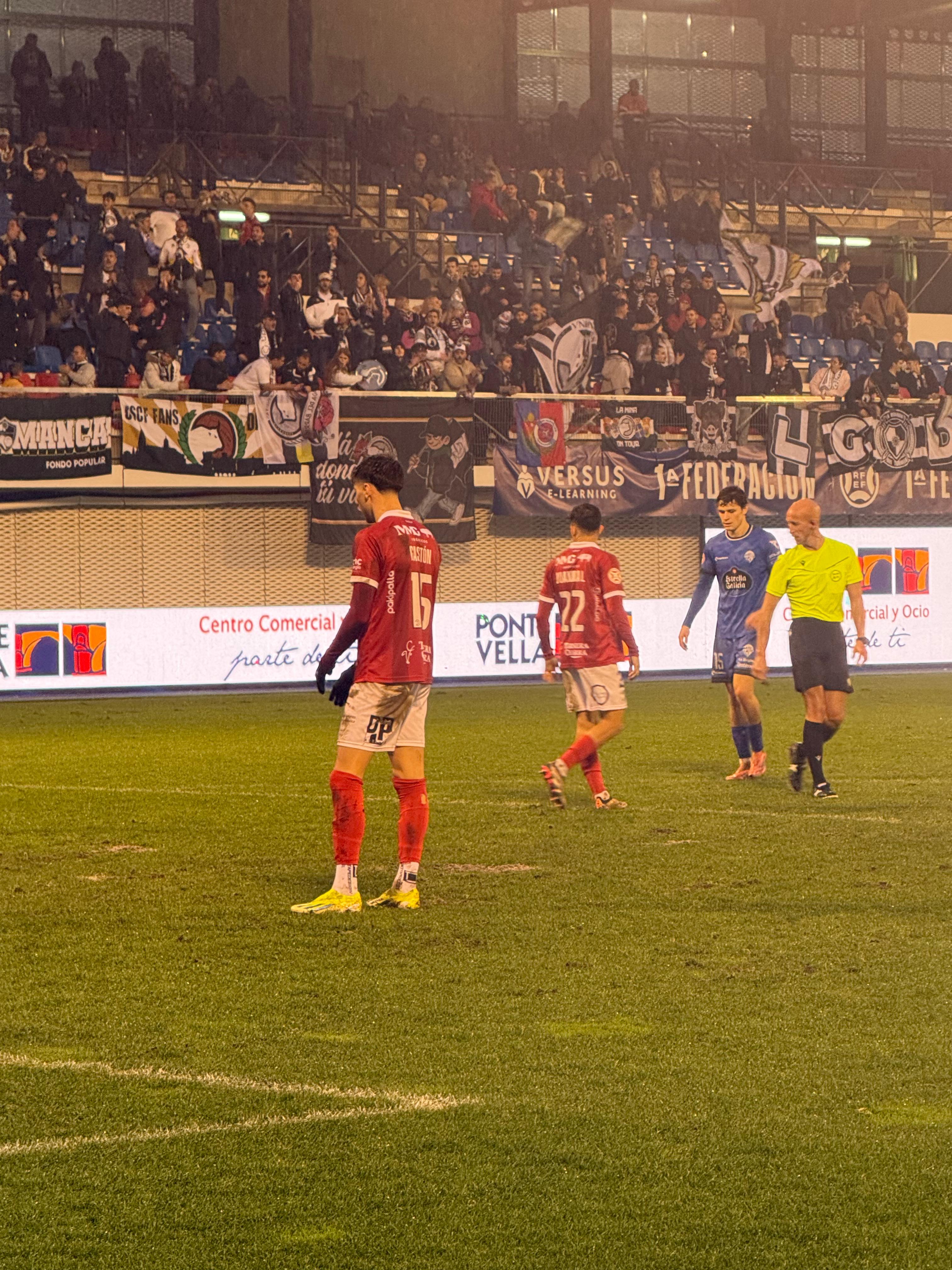 El partido entre Unionistas y el Ourense CF, en imágenes