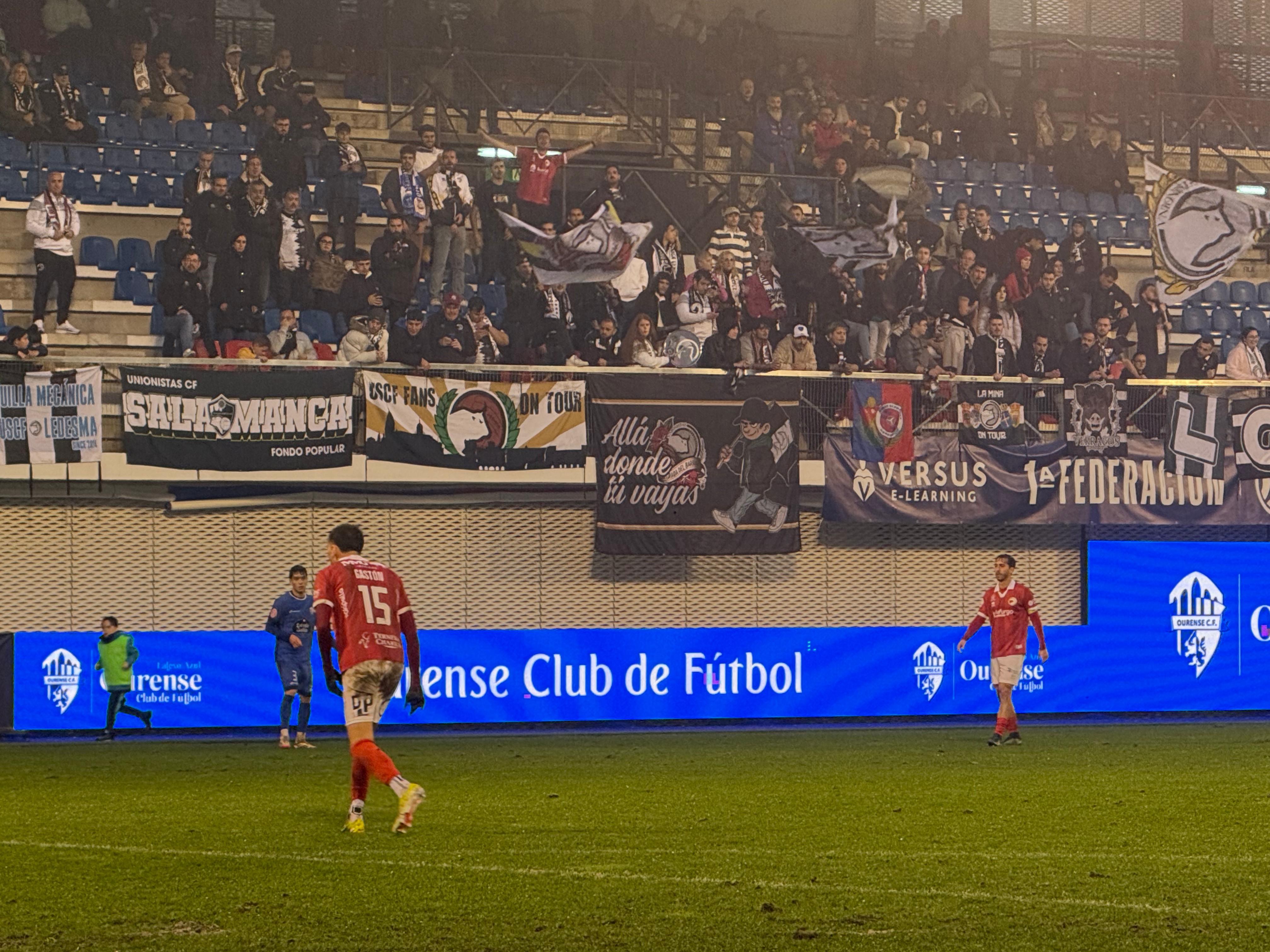 El partido entre Unionistas y el Ourense CF, en imágenes
