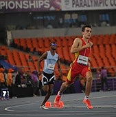 El atleta salmantino Diego Ruiz cierra 2025 como número uno del Mundo en 400 metros