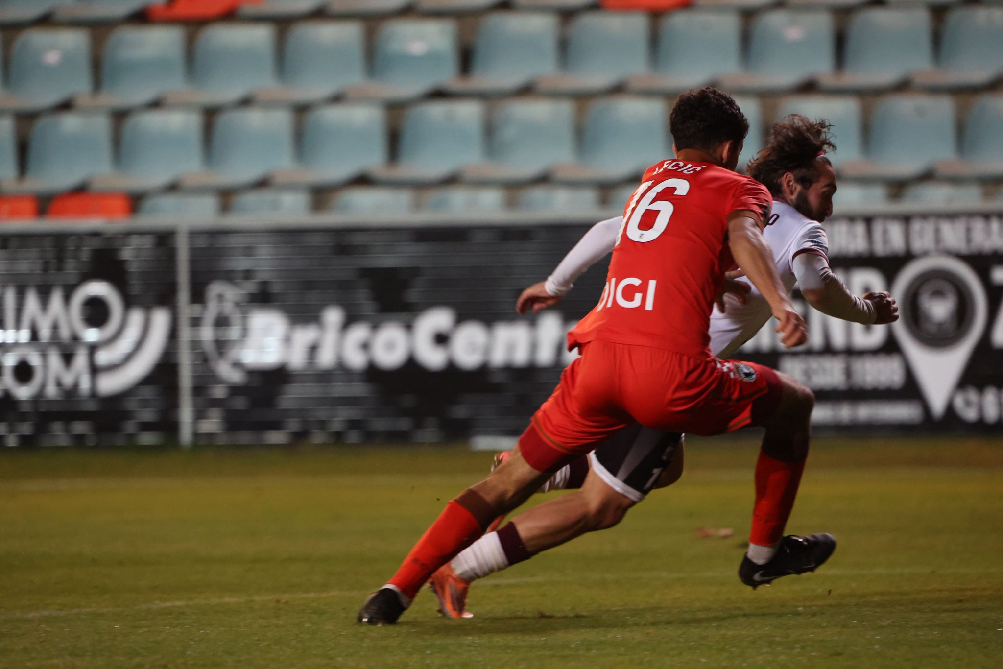 El partido entre el Salamanca CF UDS y el Burgos B, en imágenes