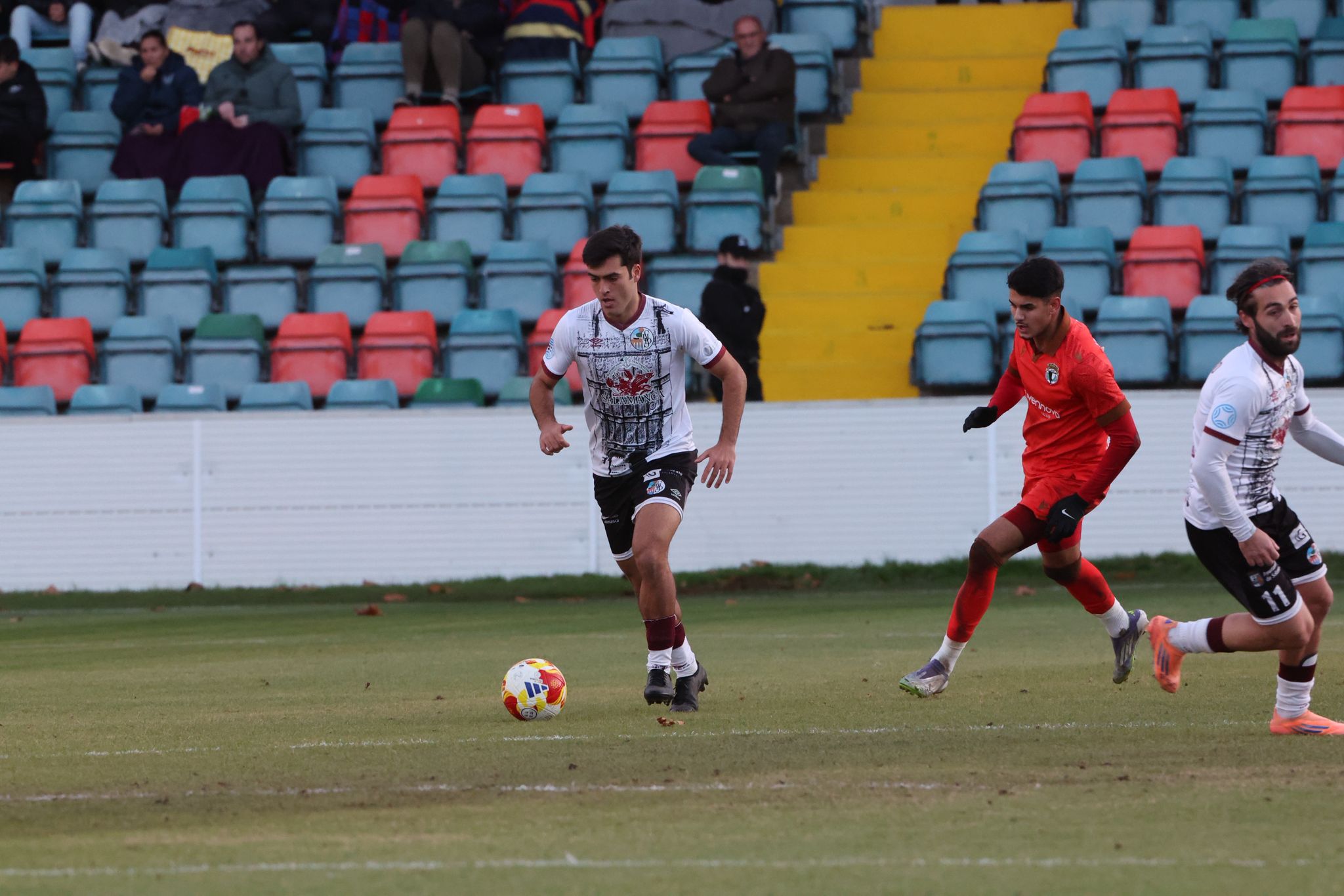 El partido entre el Salamanca CF UDS y el Burgos B, en imágenes