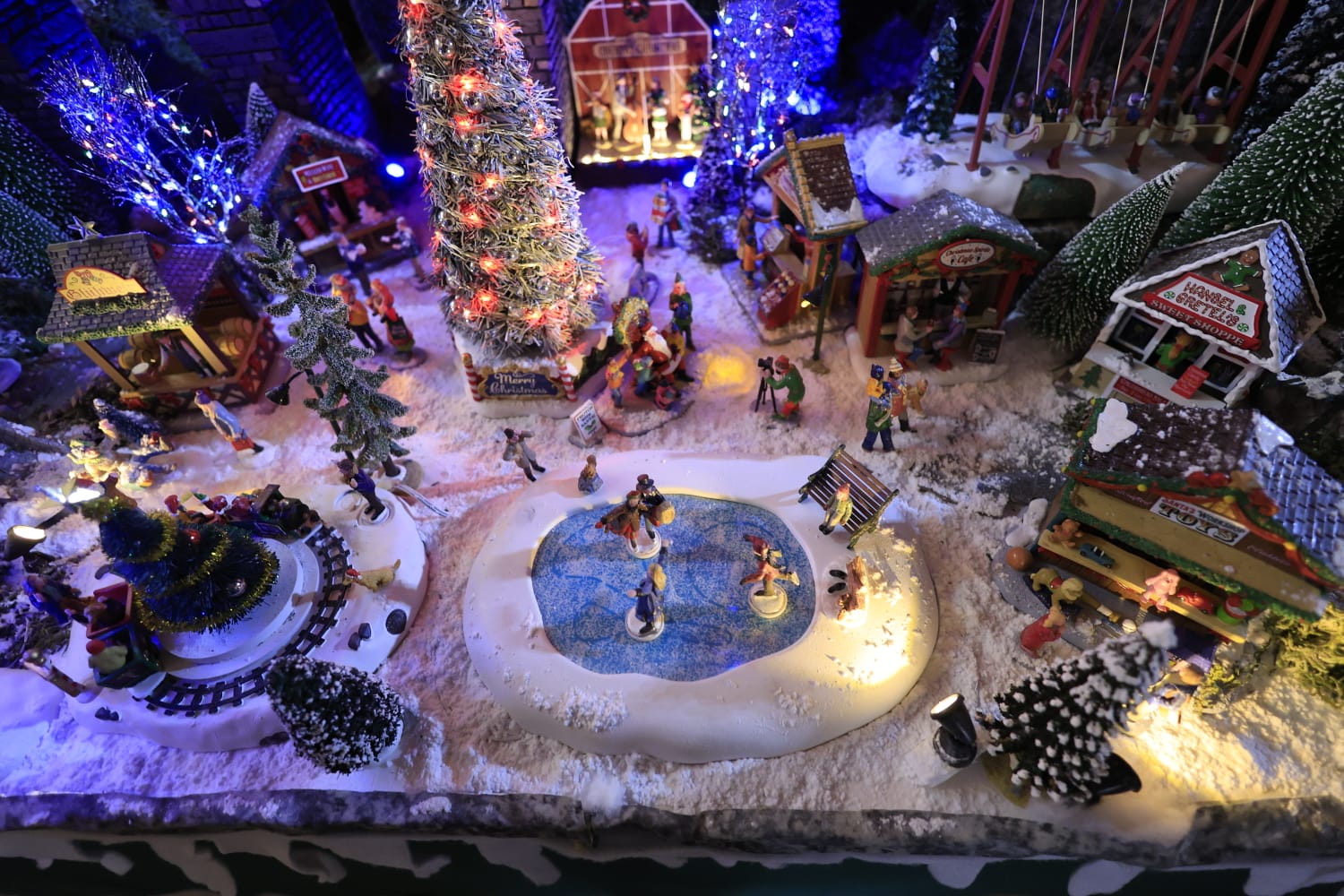 Al detalle: los belenes que construyen la historia de la Navidad