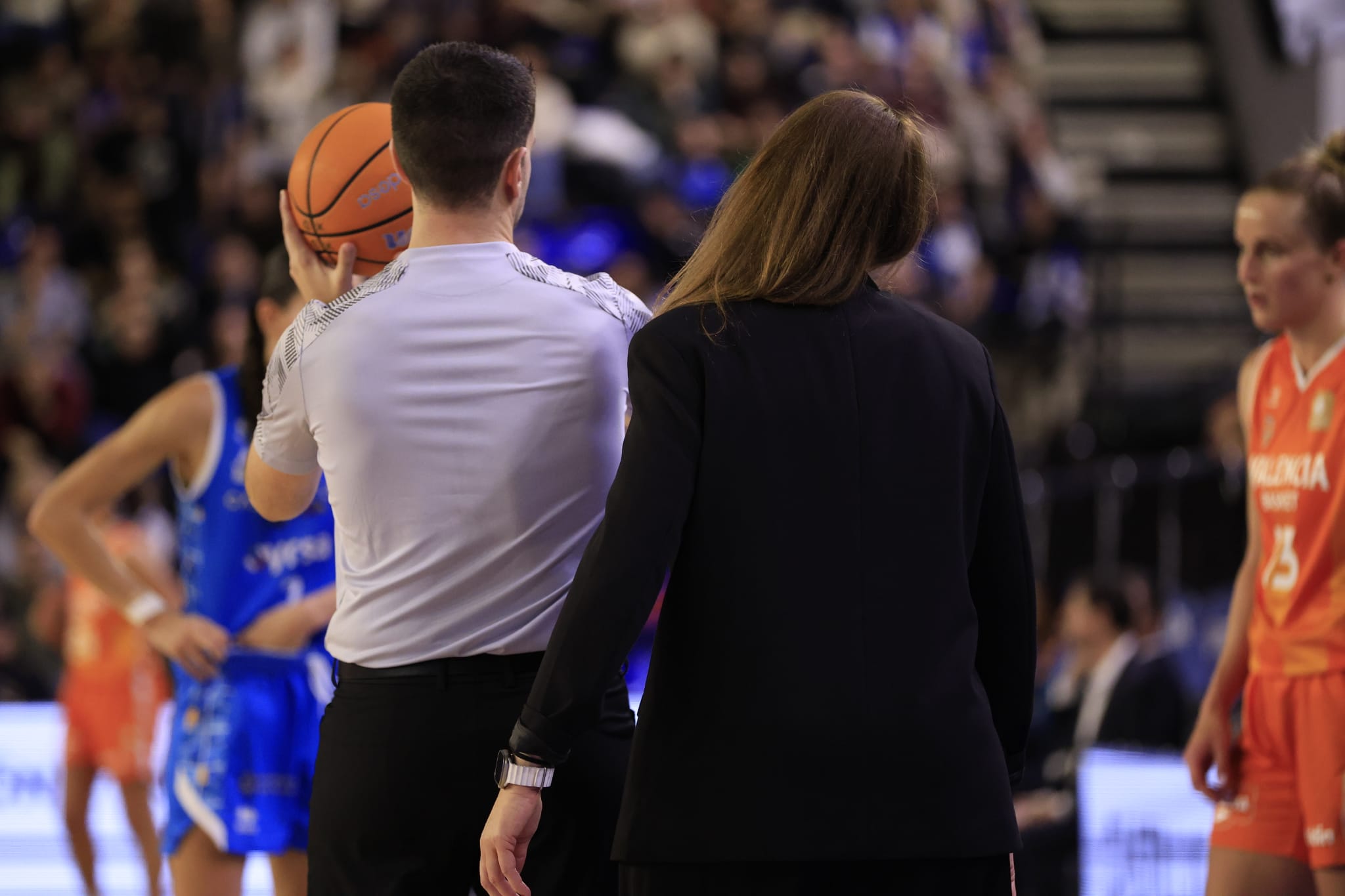 El partido entre Avenida y Valencia Basket, en imágenes