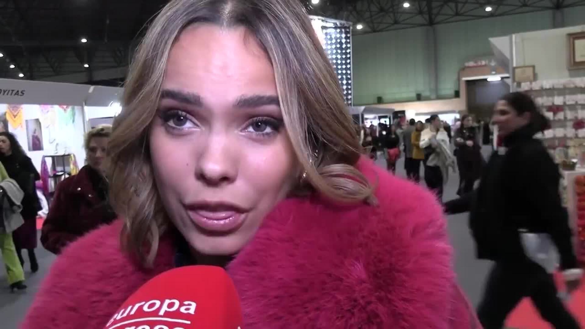 Gloria Camila ni se inmuta tras la dura advertencia de la exnovia de su nuevo novio