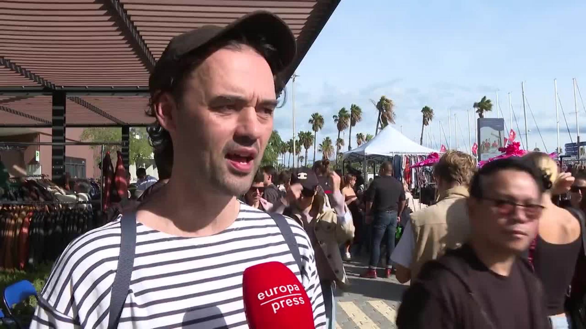 Mark Dix: "La gente se está concienciando que el 'fast fashion' es peligroso para el futuro"