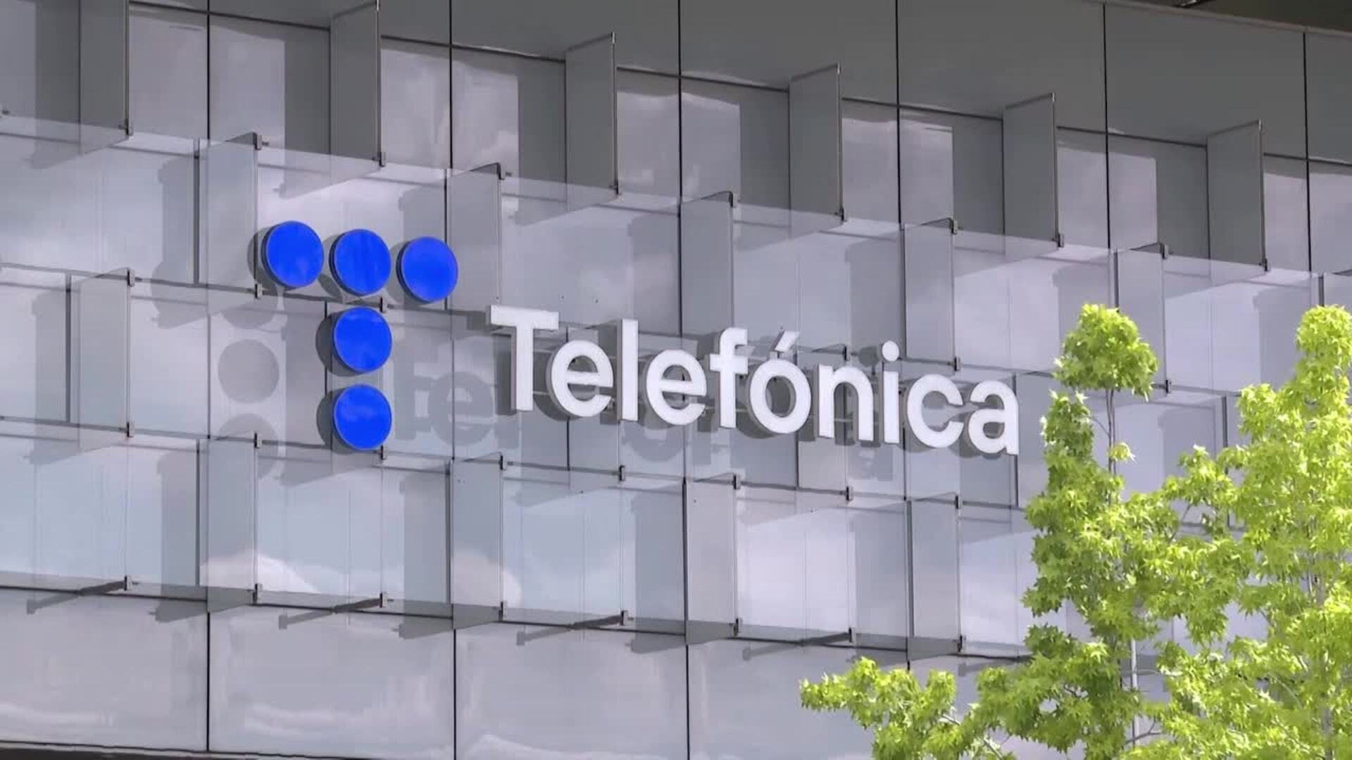 Telefónica reducirá el dividendo para 2026 a la mitad, hasta 0,15 euros por título